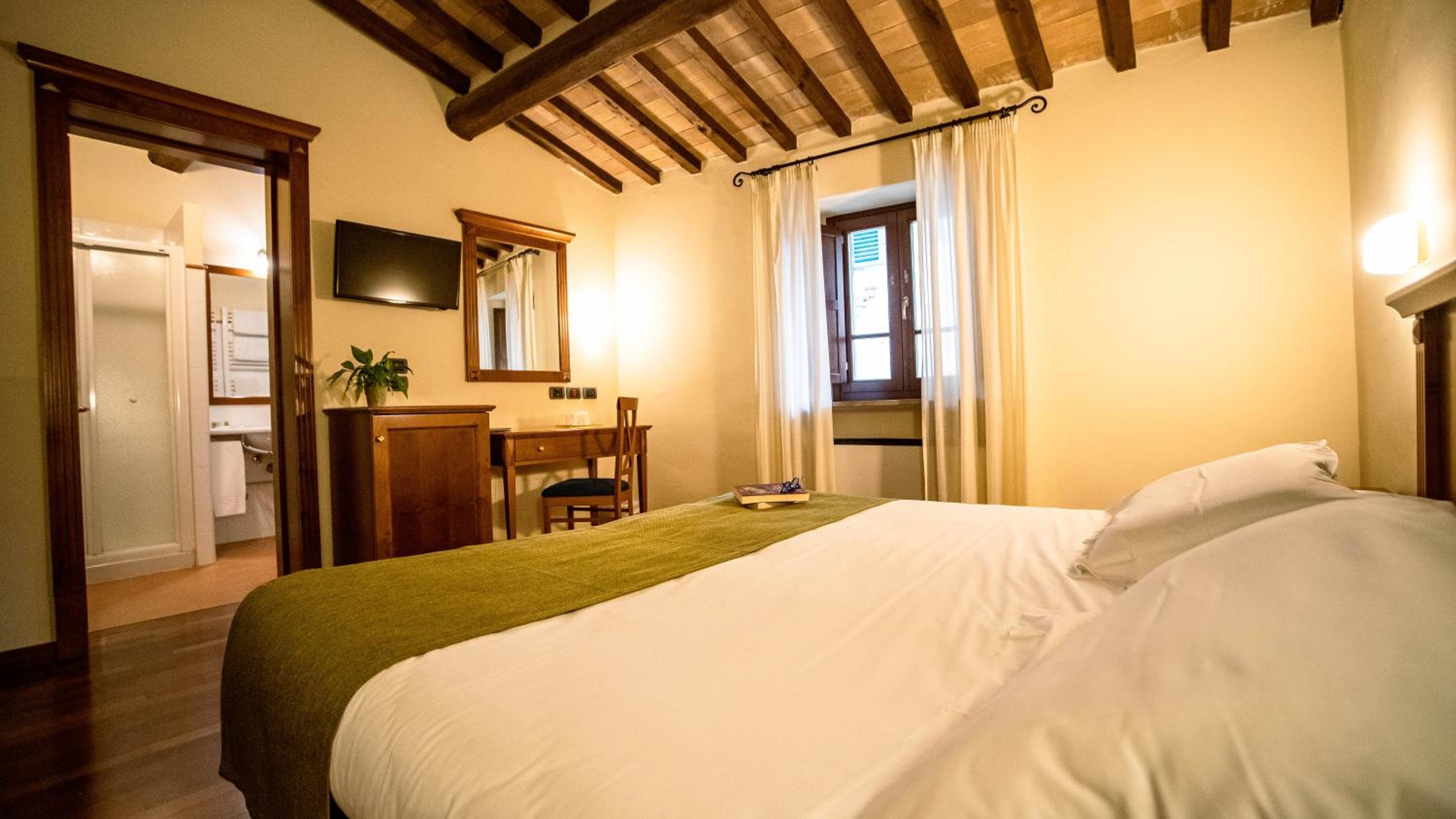 Classic Double Room - Photo 3