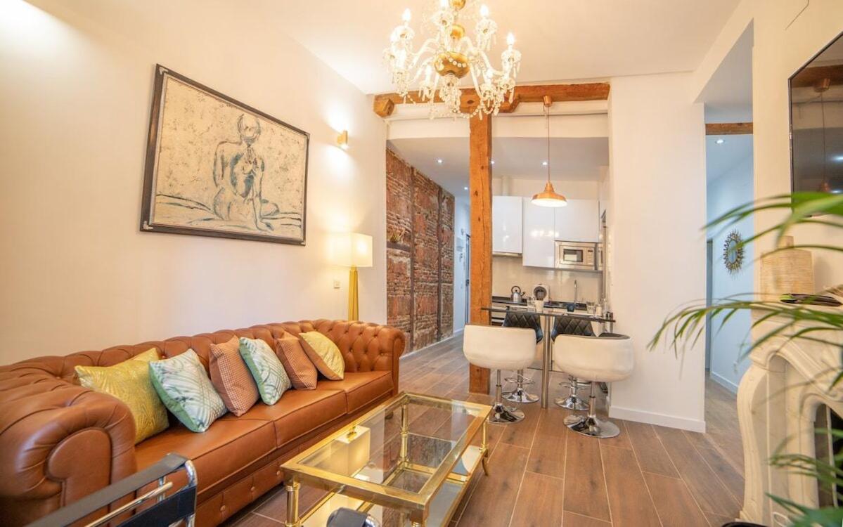 Three-Bedroom Apartment photo 3