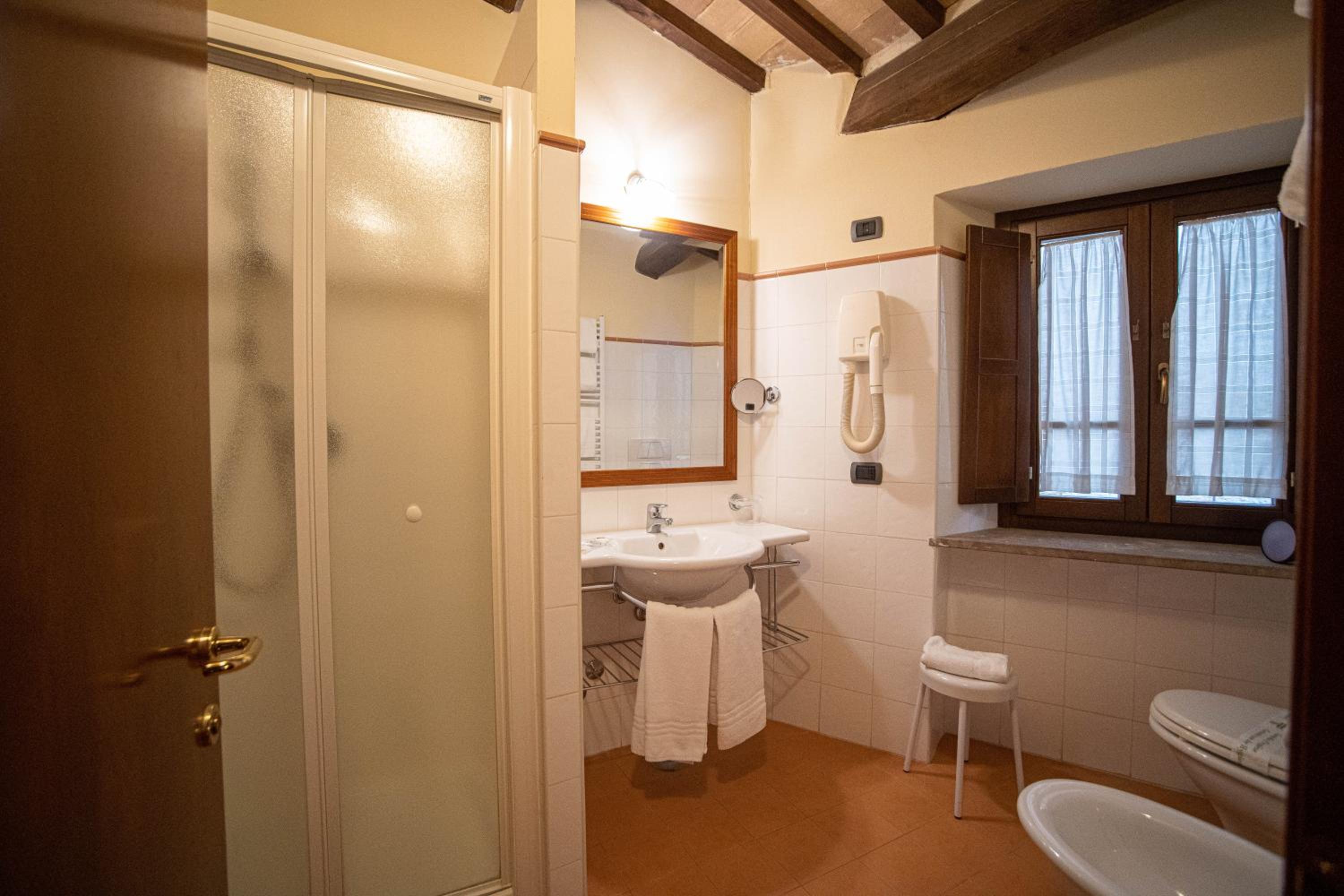 Classic Double Room - Photo 2