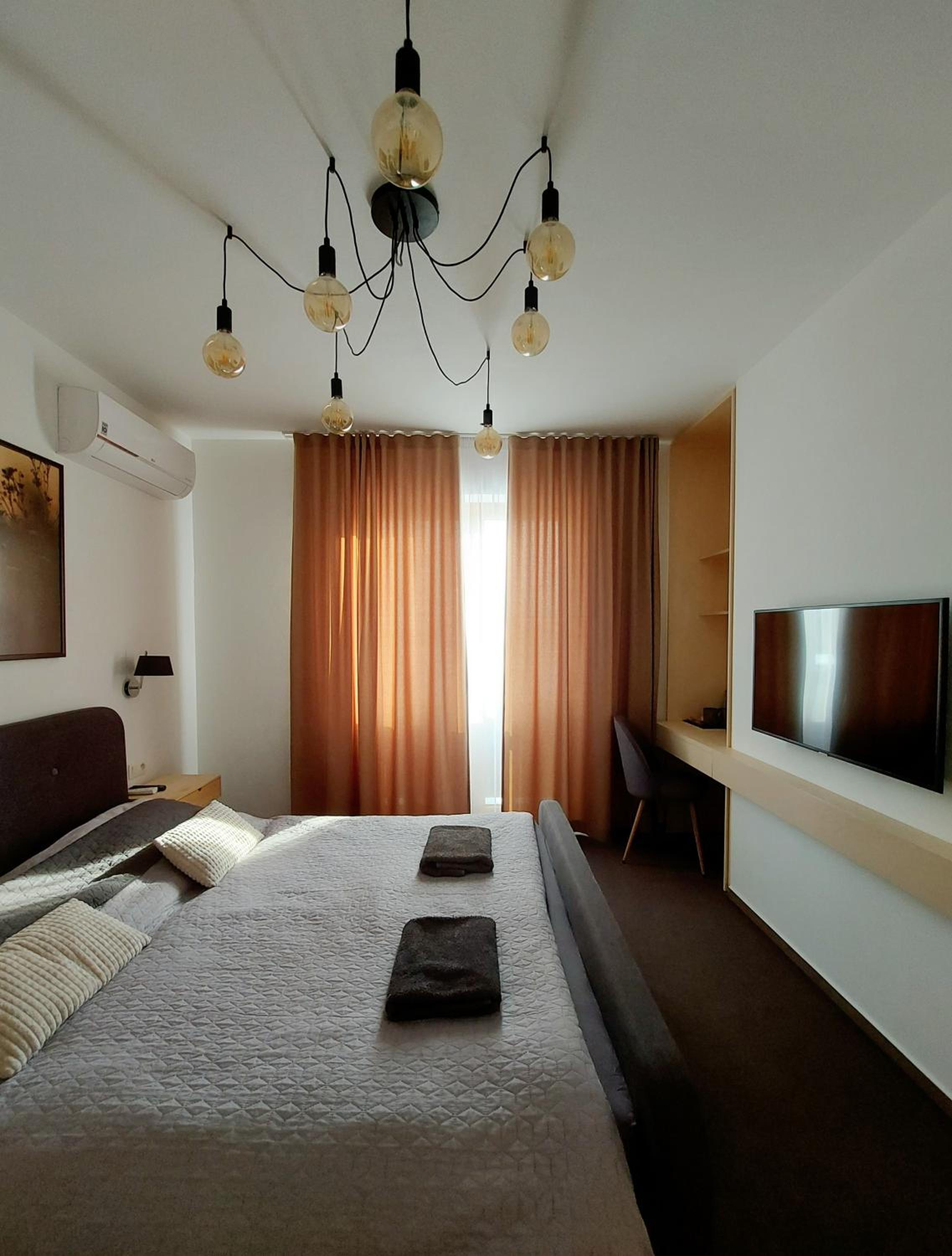 Apartment photo 1