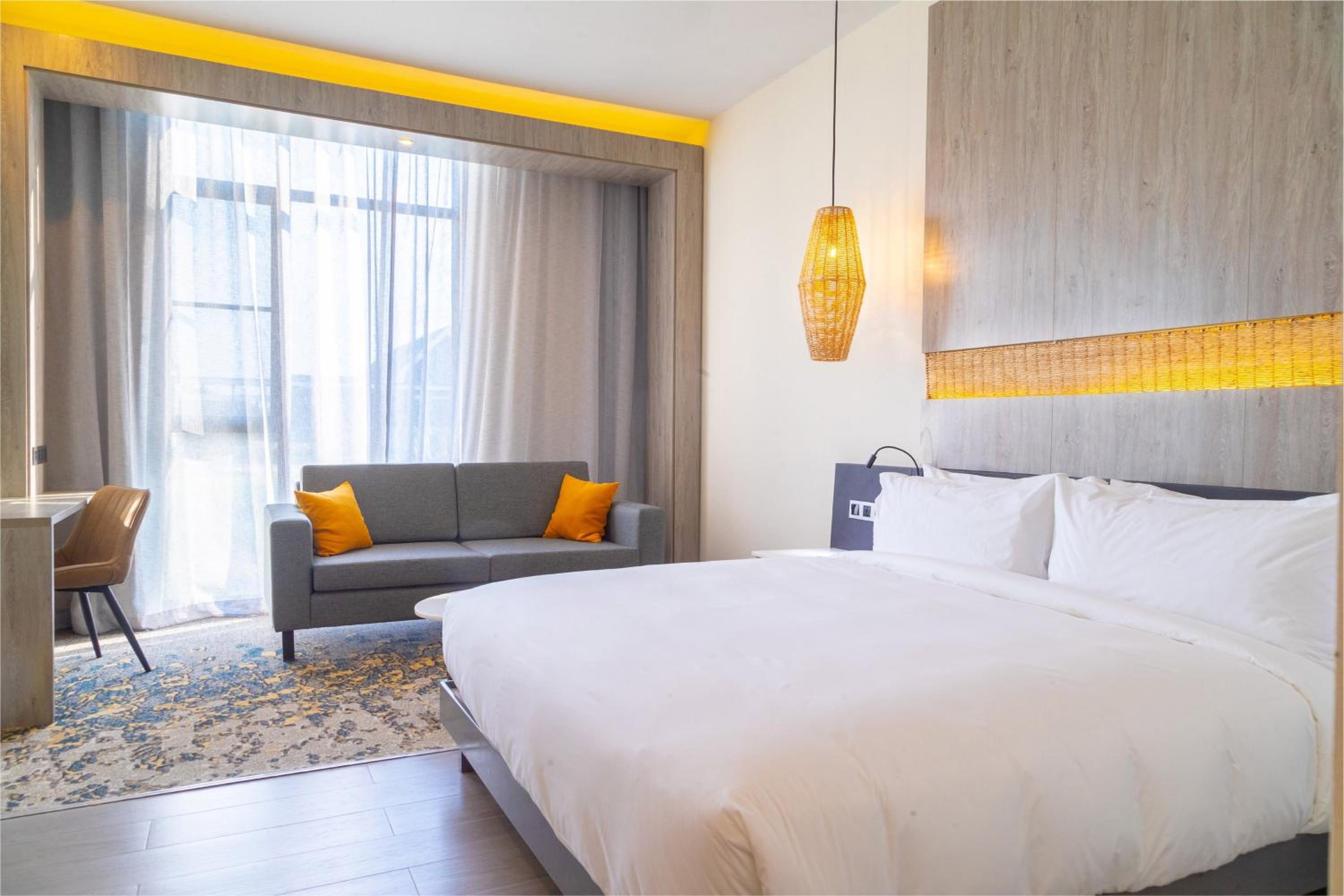 Deluxe Queen Room with Two Queen Beds - Photo 2