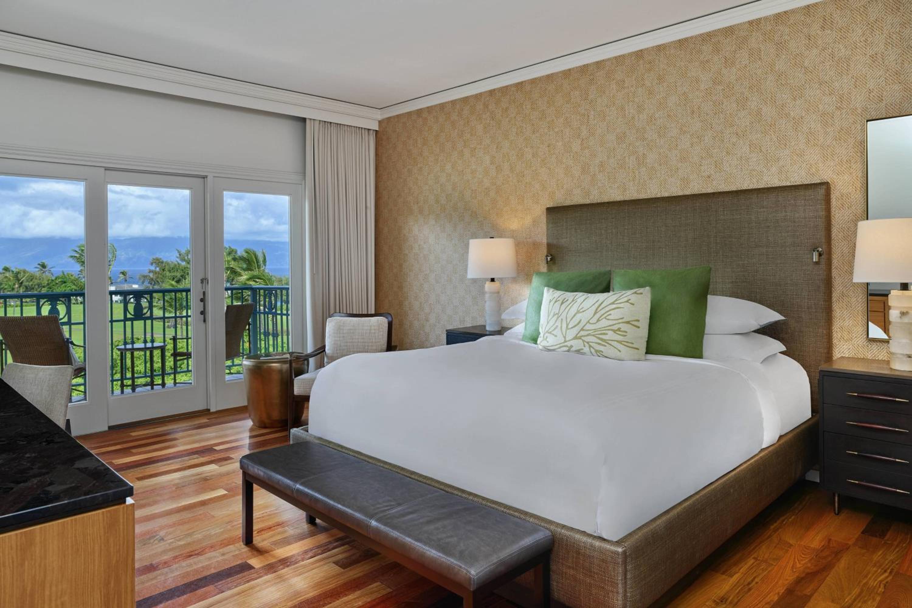 One-Bedroom King Suite with Ocean View - Photo 1