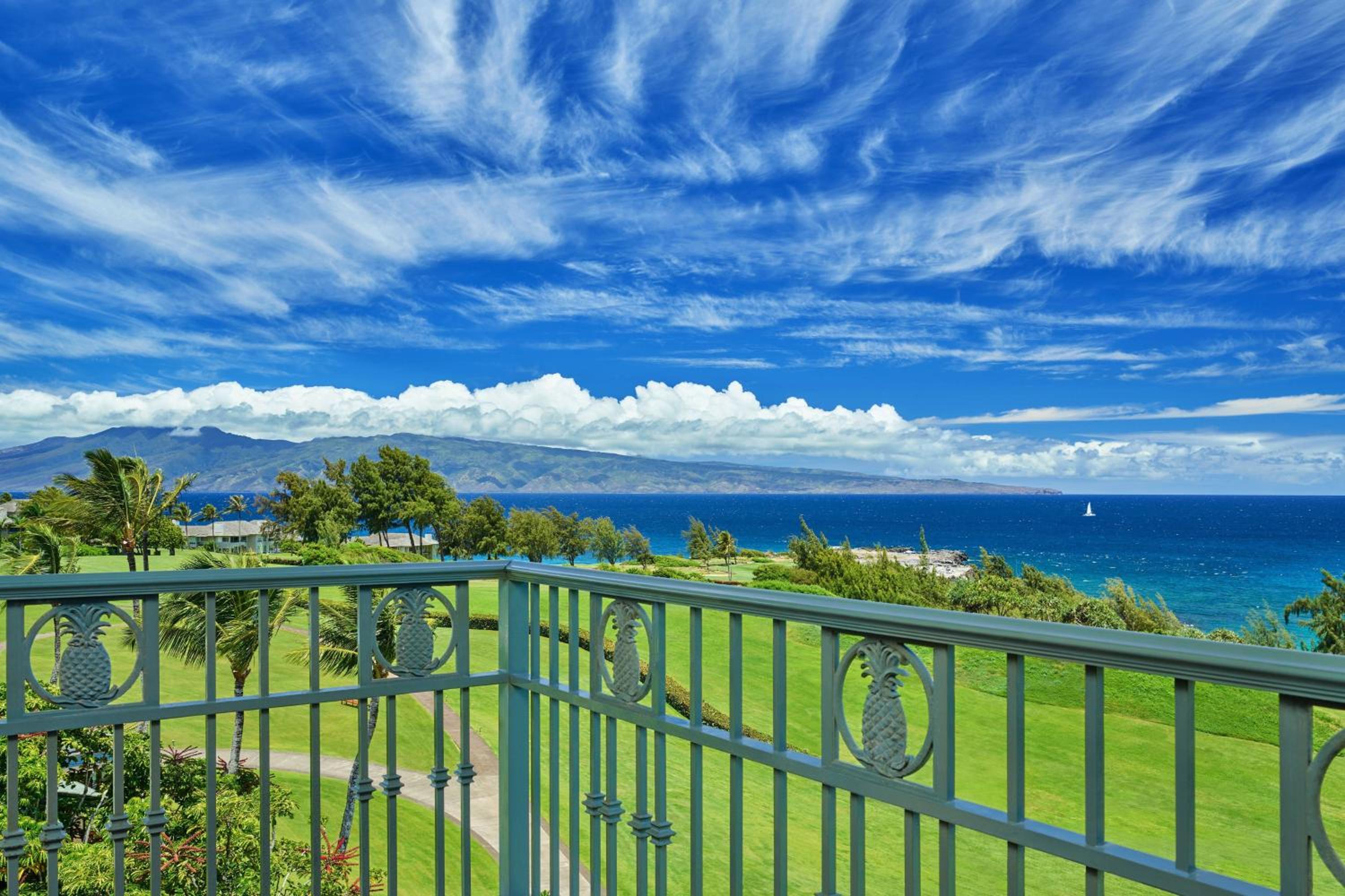 Residential One-Bedroom Suite Ocean Front