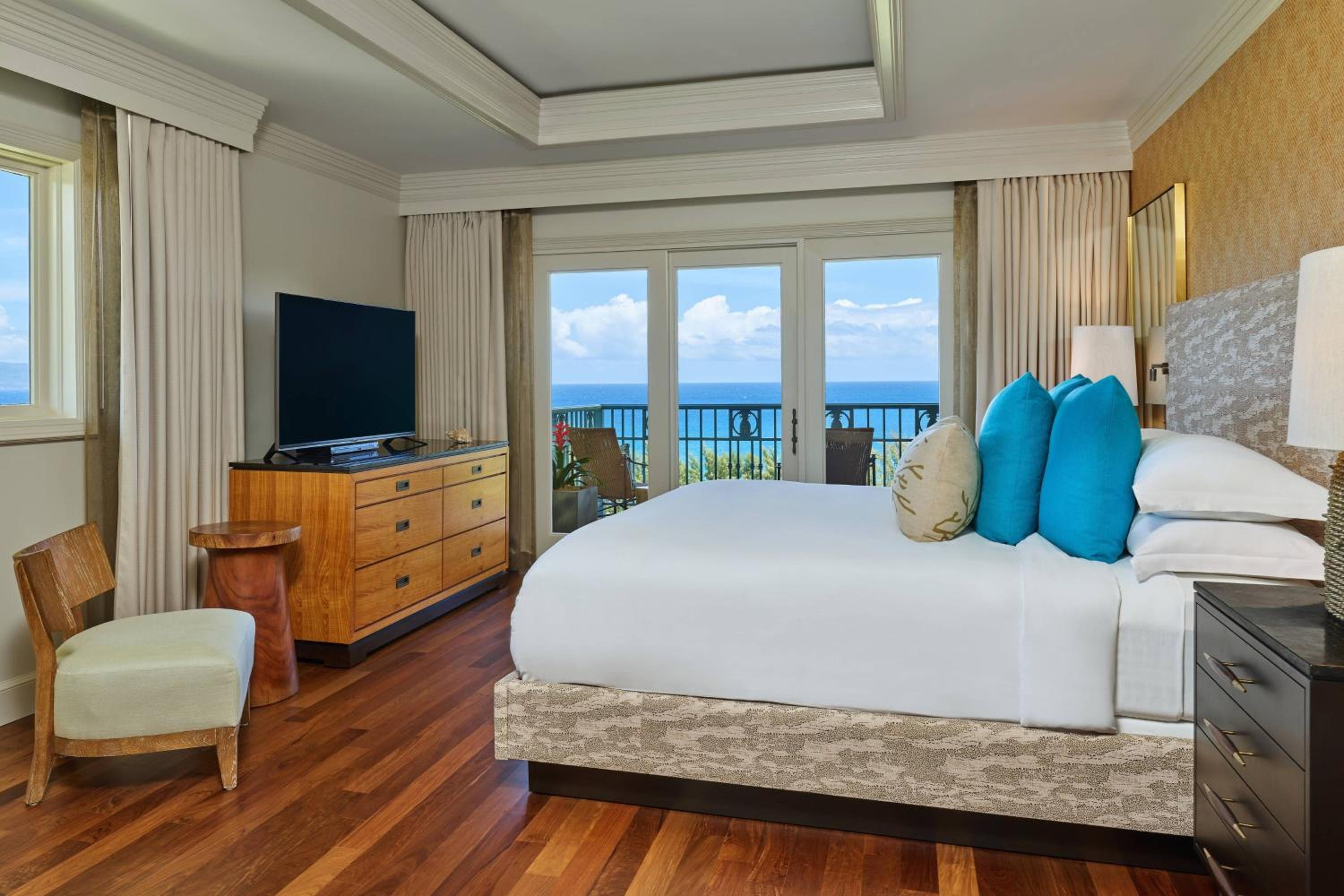 Residential Two-Bedroom Suite Ocean Front