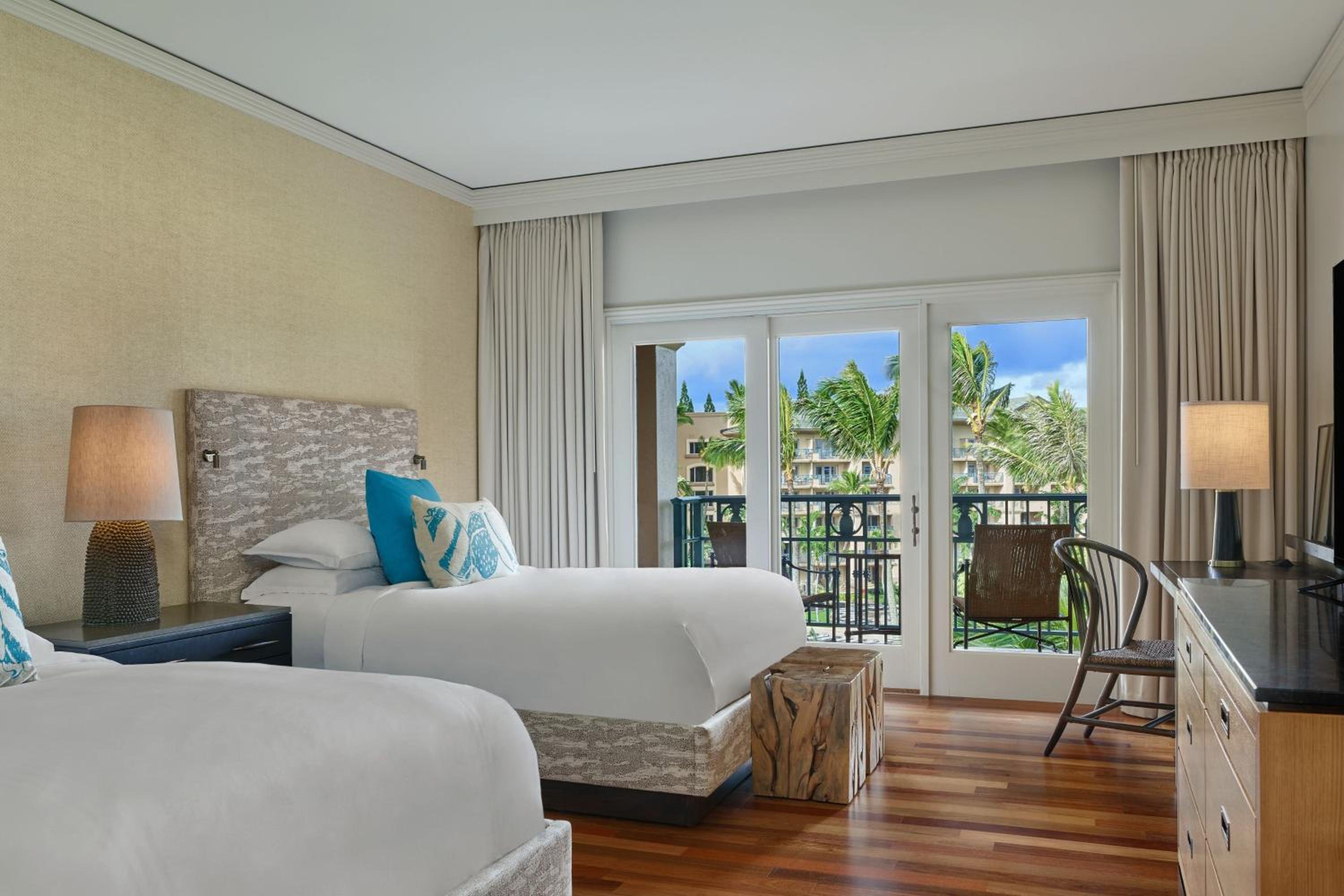 Deluxe Queen Room with Two Queen Beds and Resort View - Photo 8