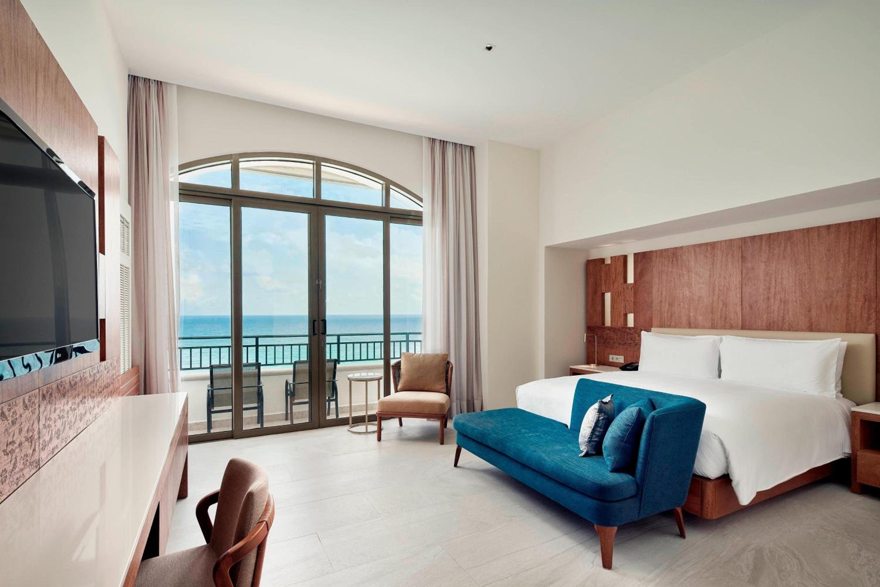 One-Bedroom Larger Suite with Oceanfront