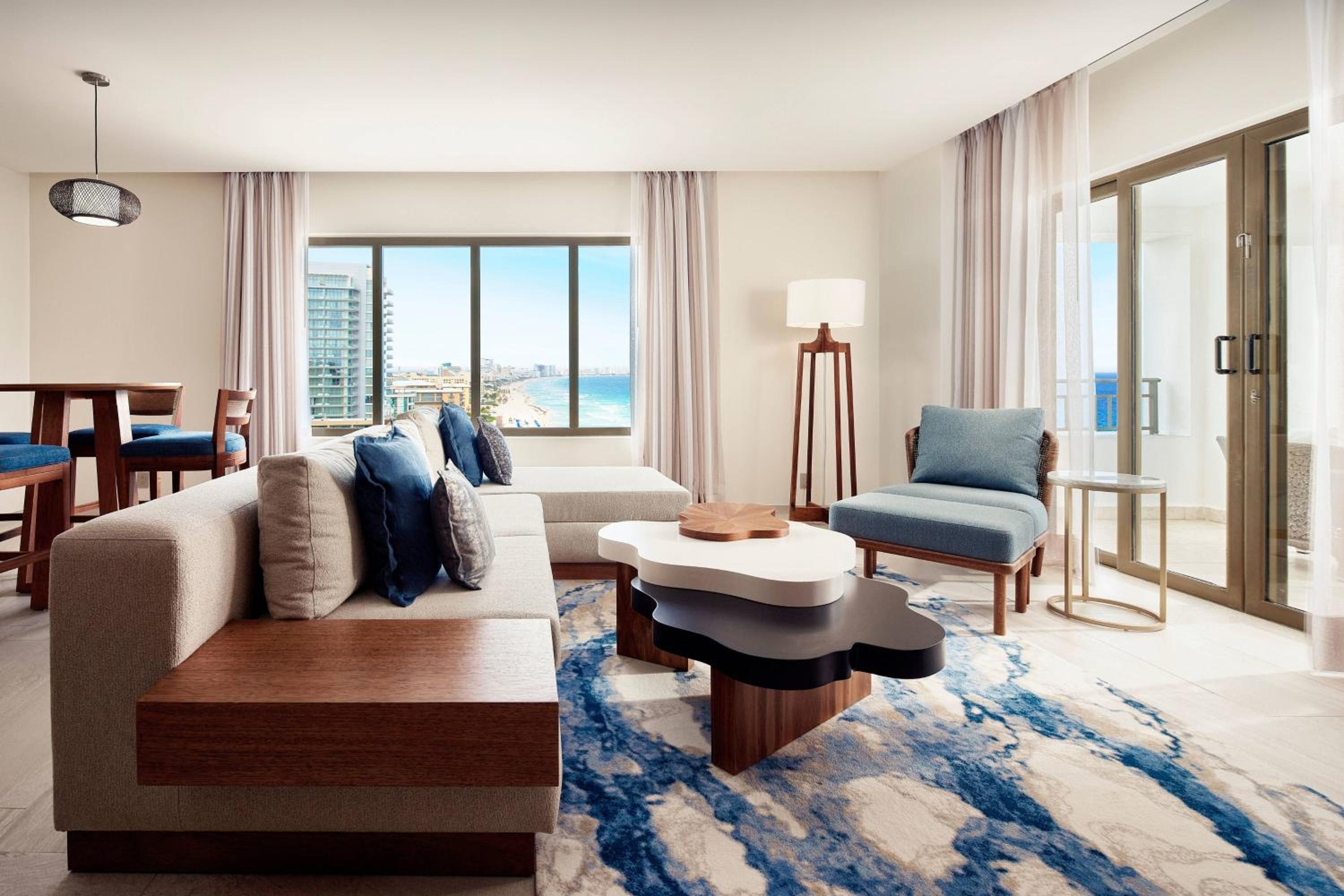Grand Ocean Front Suite, 1 Bedroom Larger Suite, Oceanfront thumbnail 5