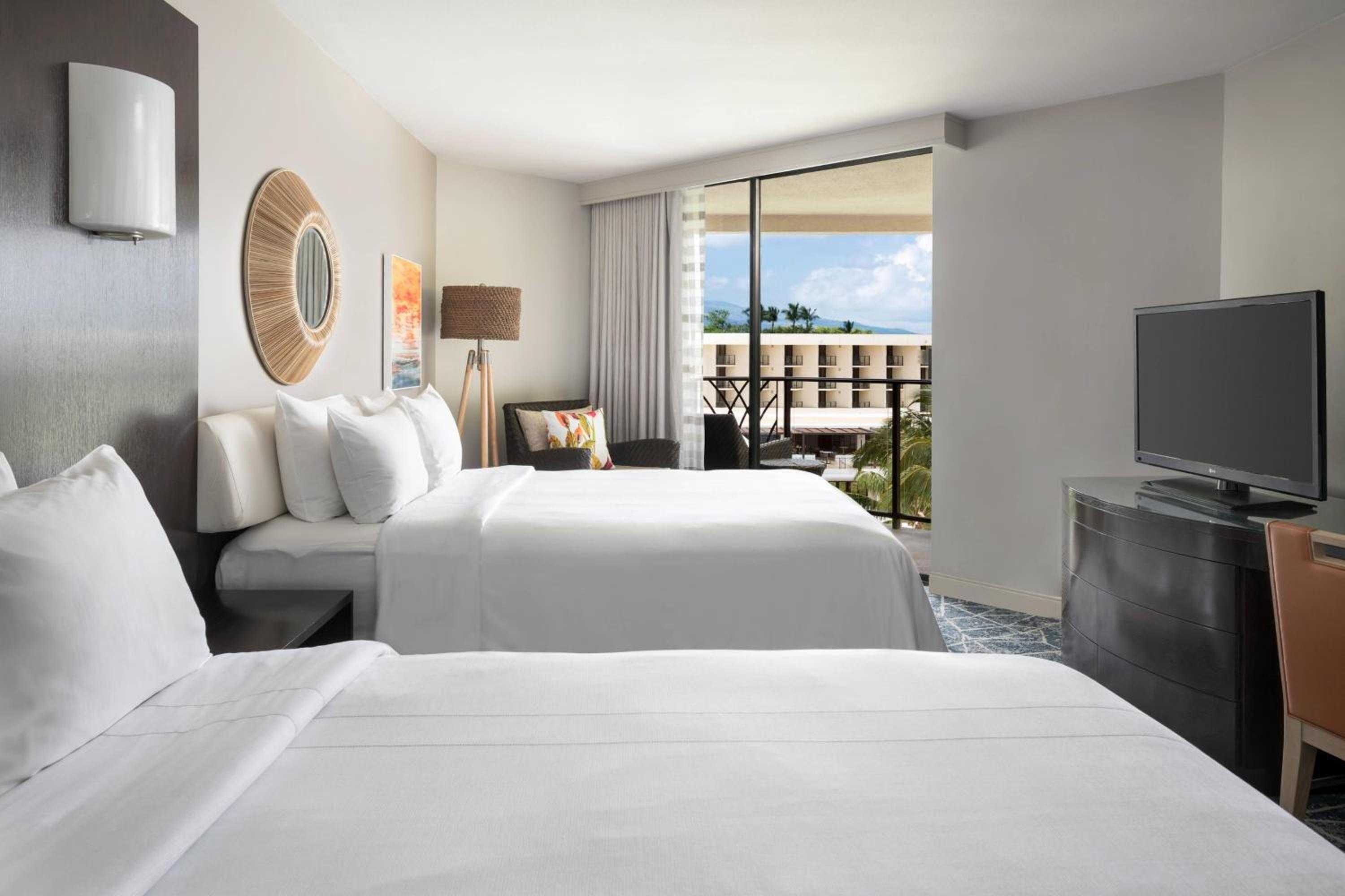 Pool View, Guest room, 2 Double, Partial ocean view