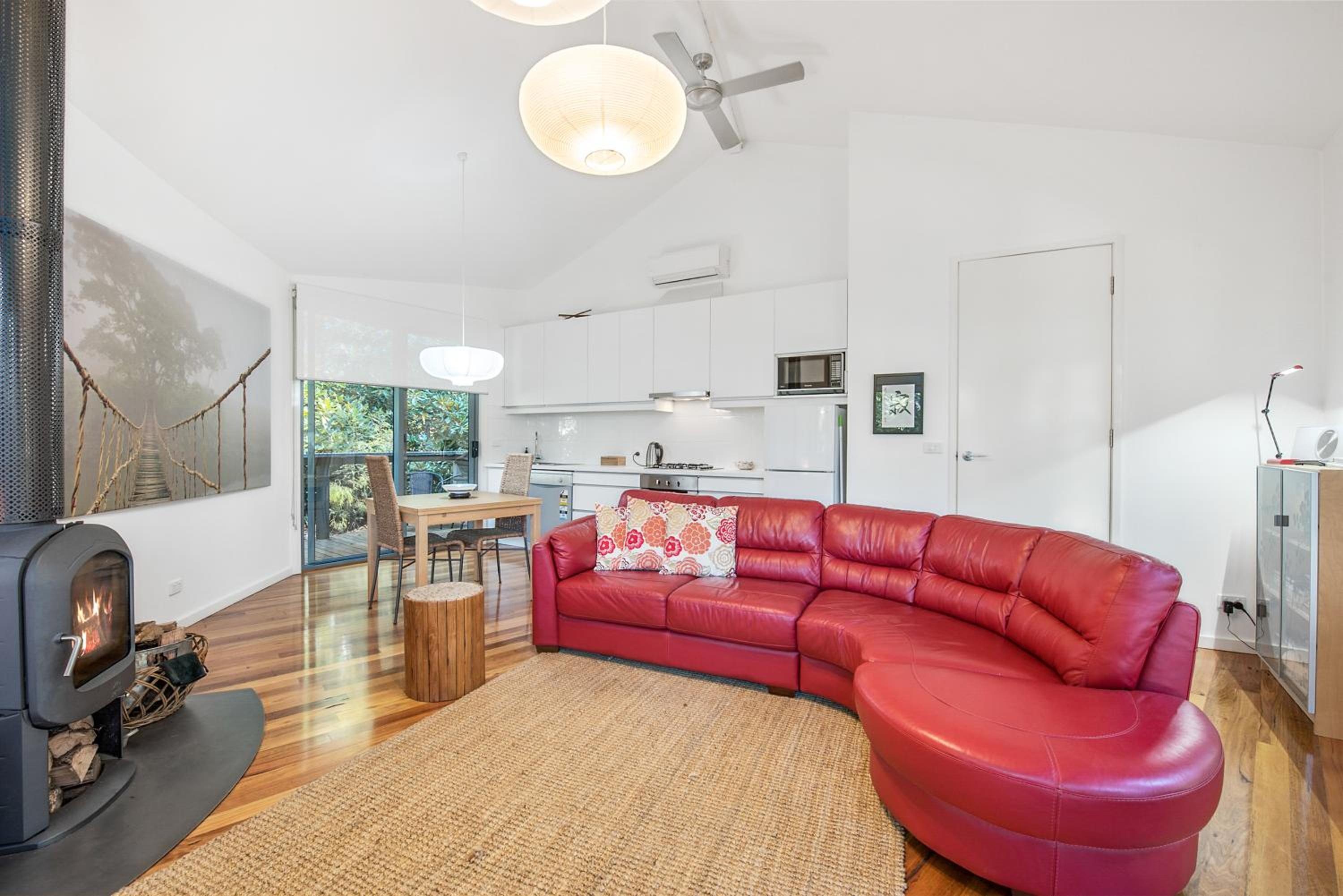 One-Bedroom Cottage - Robins Nest photo 2