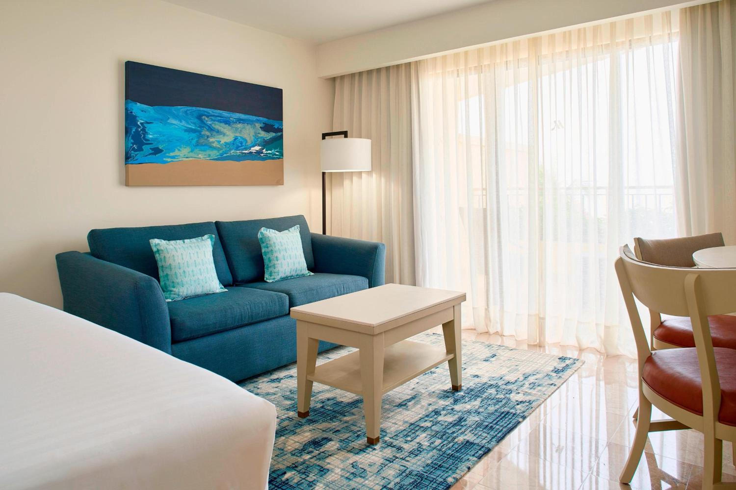 Garden View, Guest room, 1 king - Photo 8