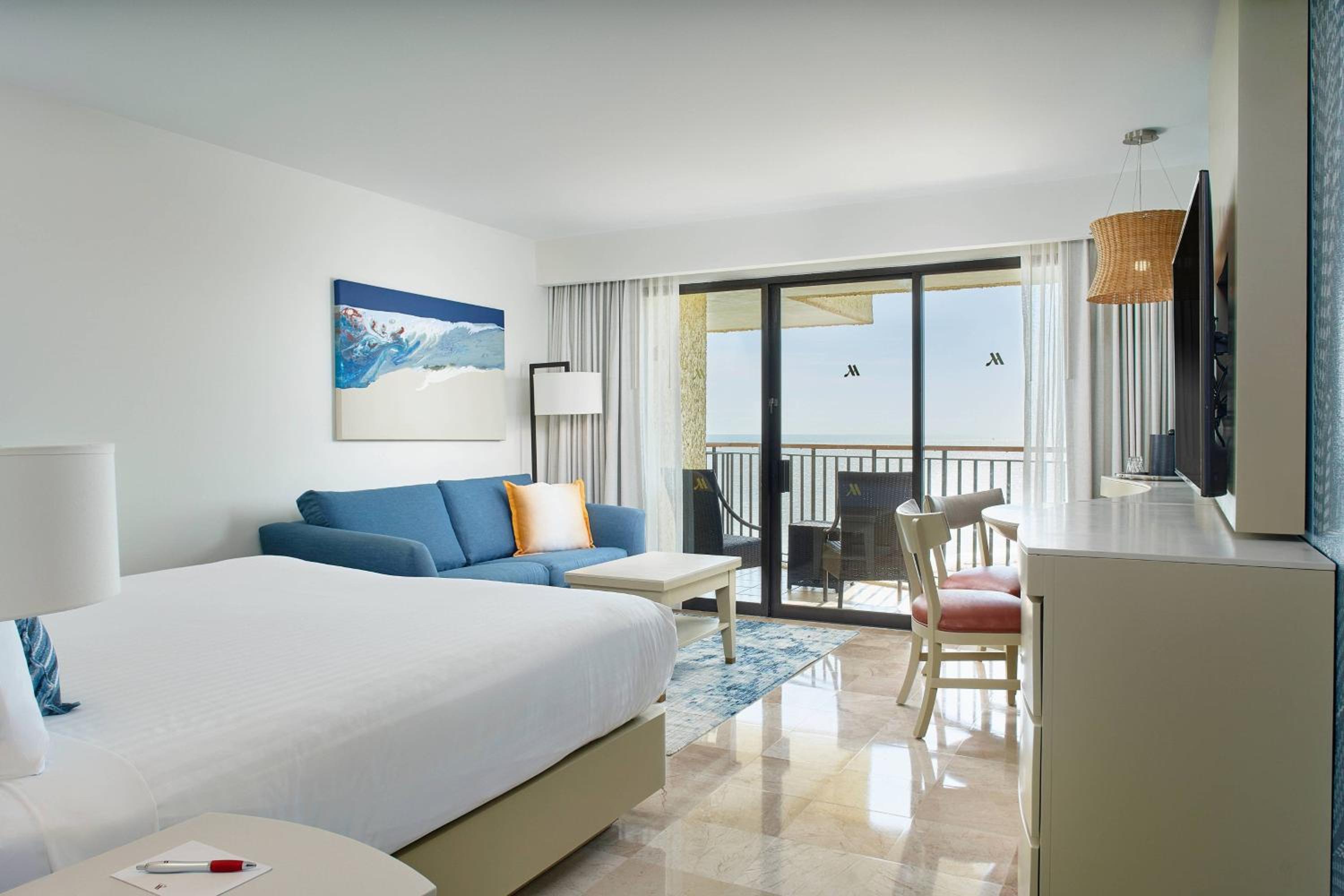 Ocean View, Guest room, 1 King - Photo 1