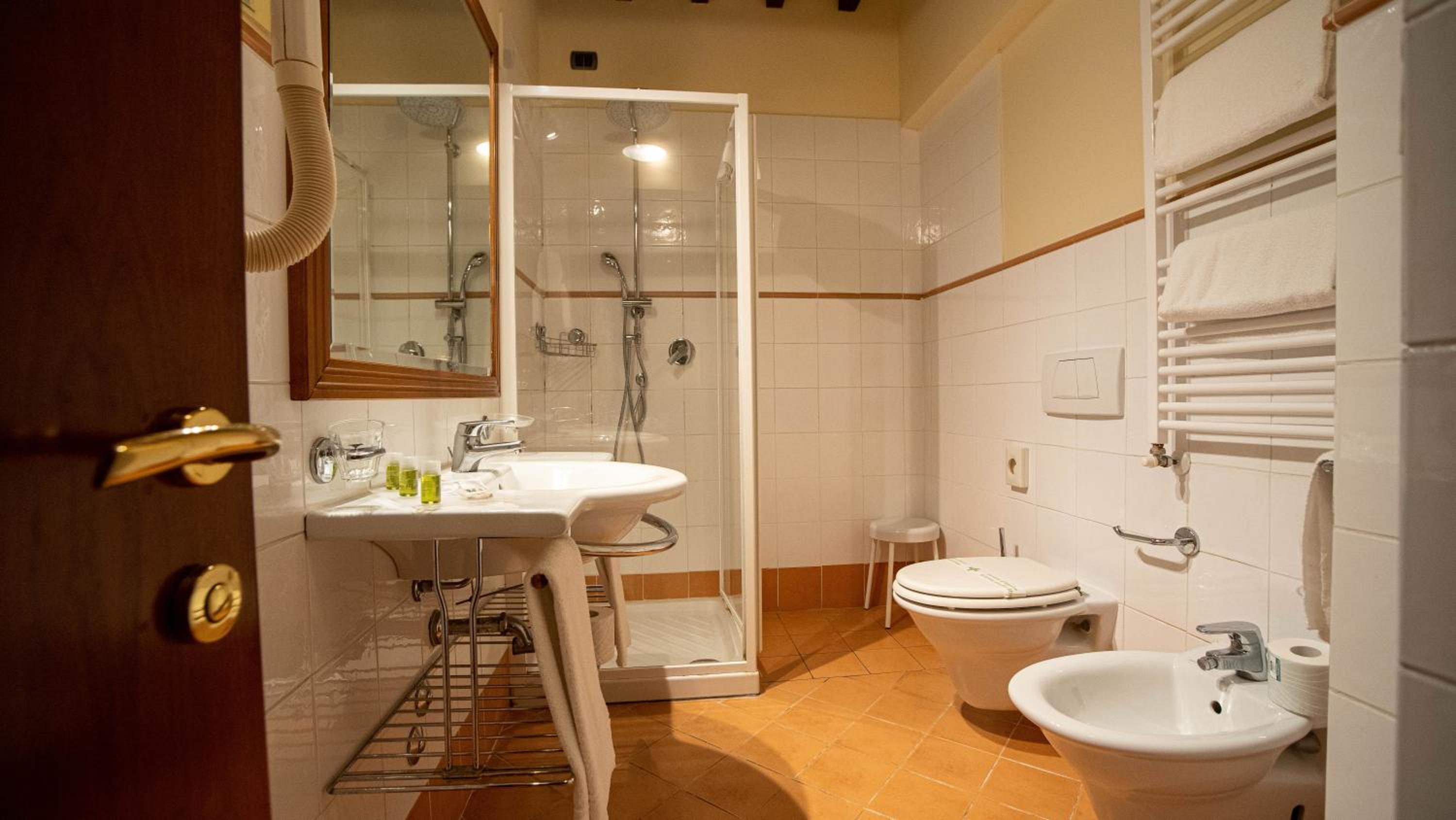 Deluxe Double Room - Photo 4