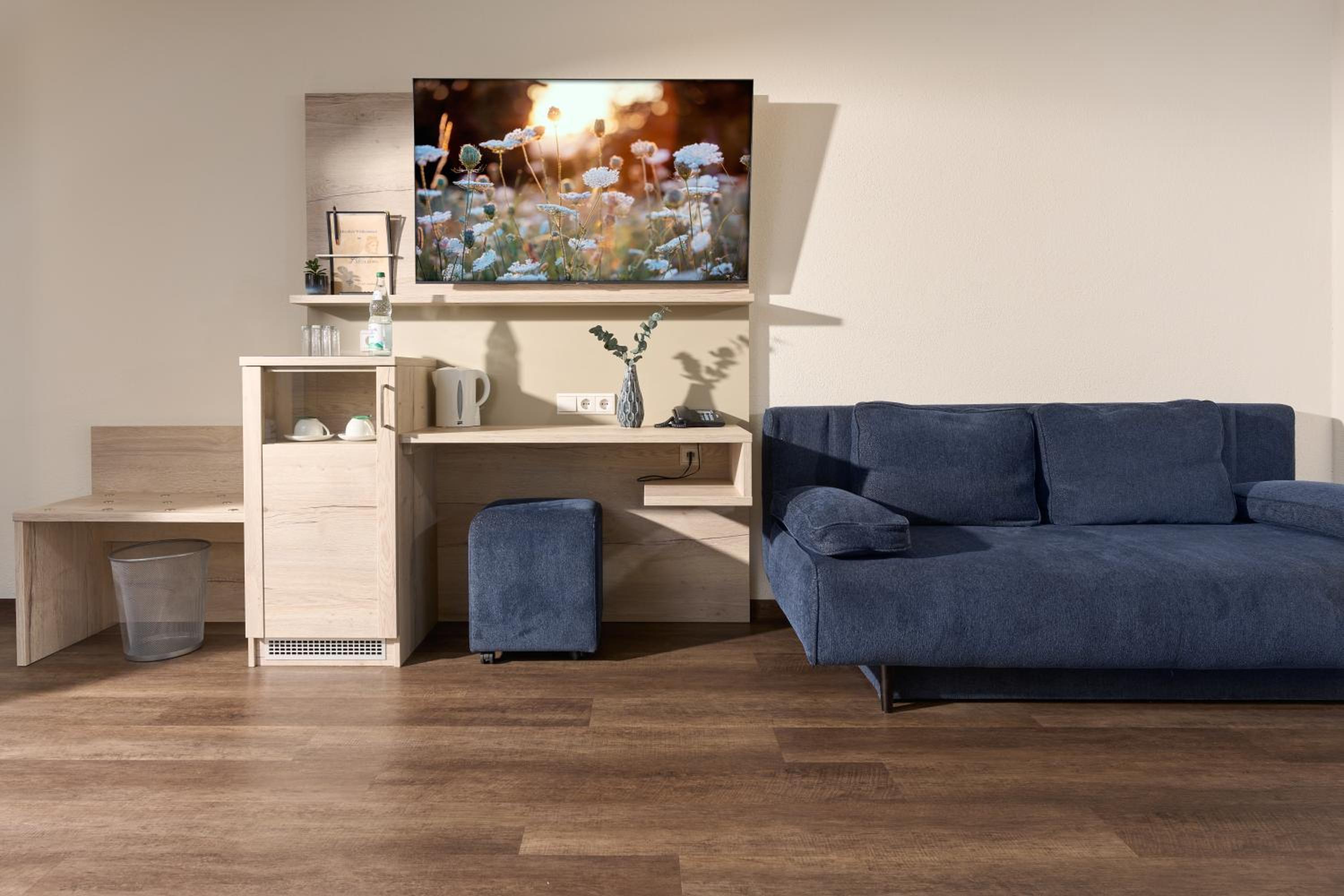 Family Room - Photo 2
