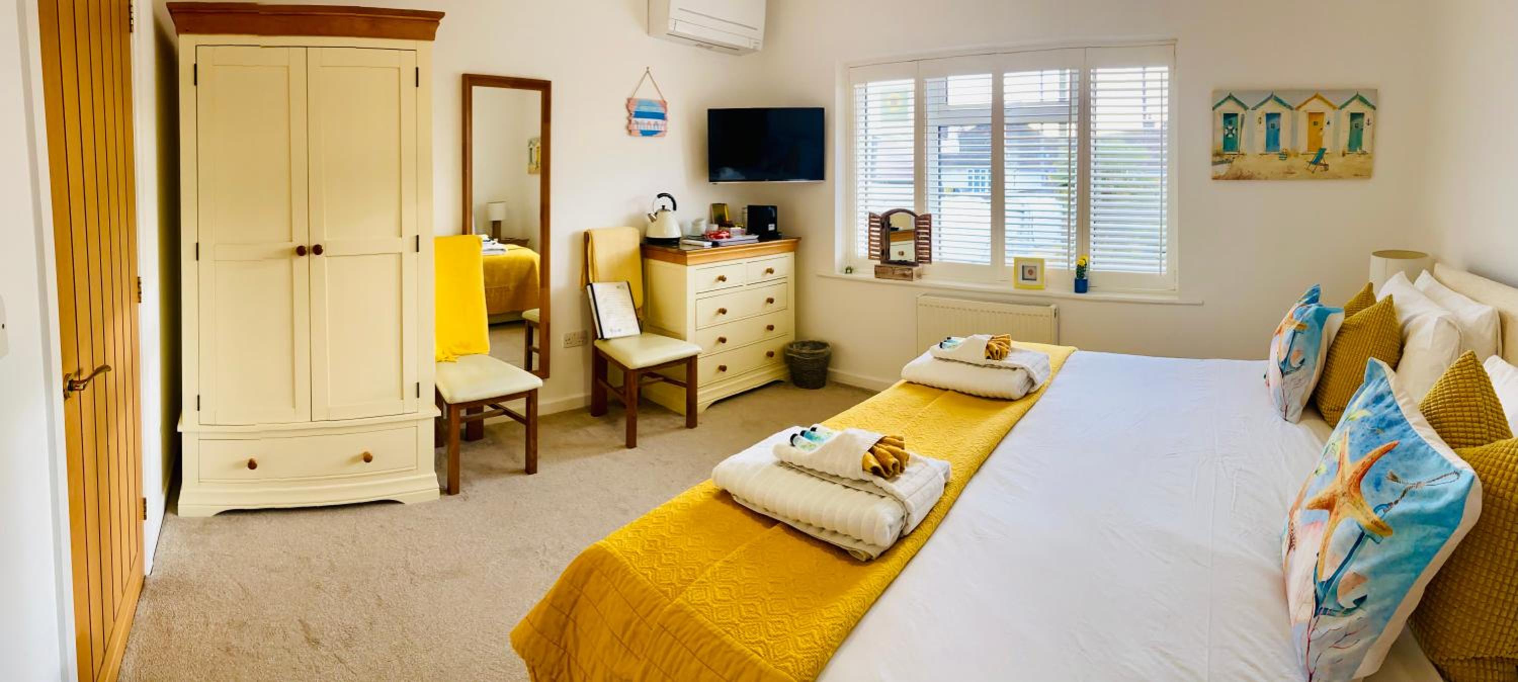 Superior Deluxe Double Or Twin Room  photo 1