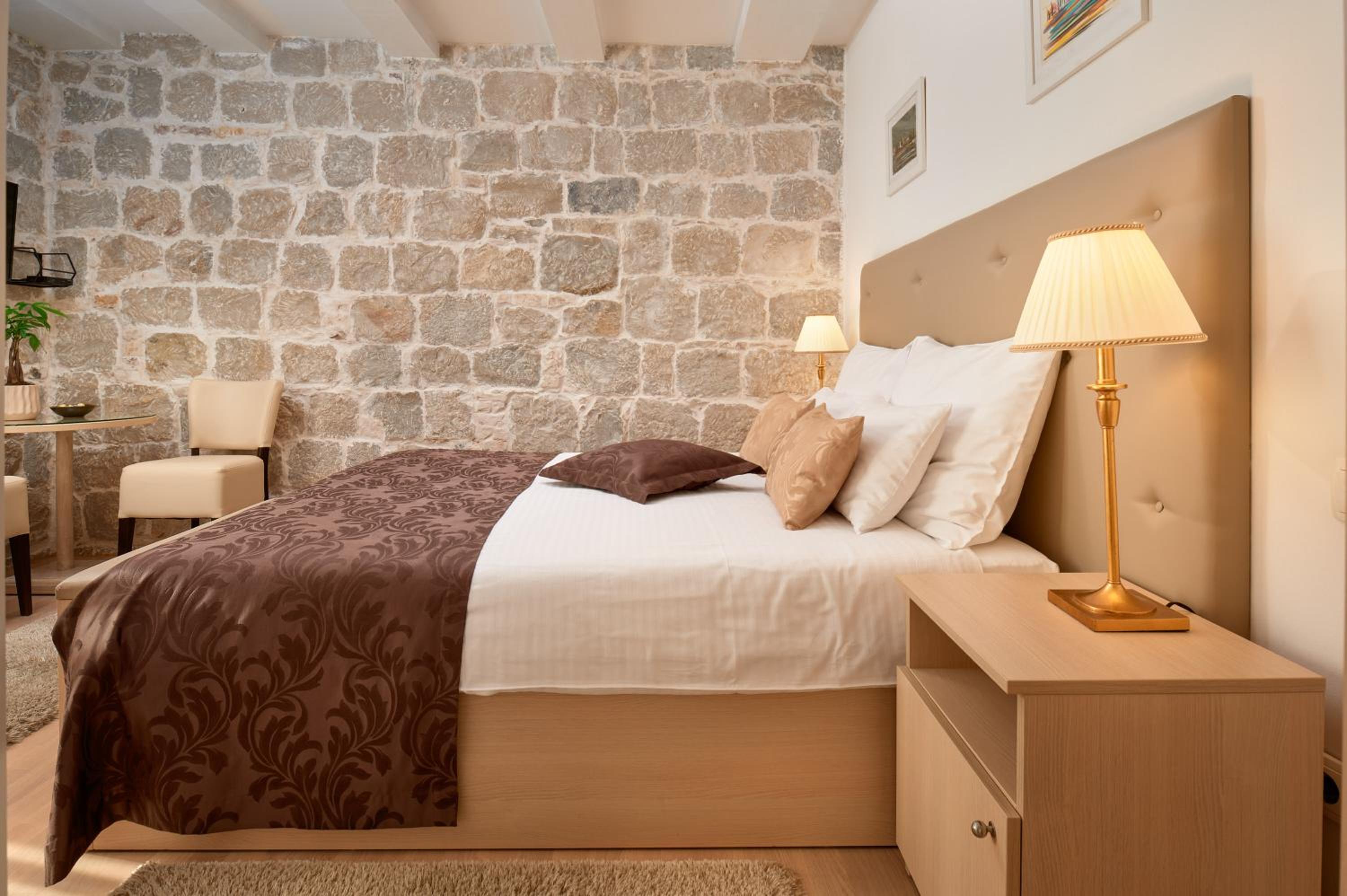 Standard Double or Twin Room photo 2
