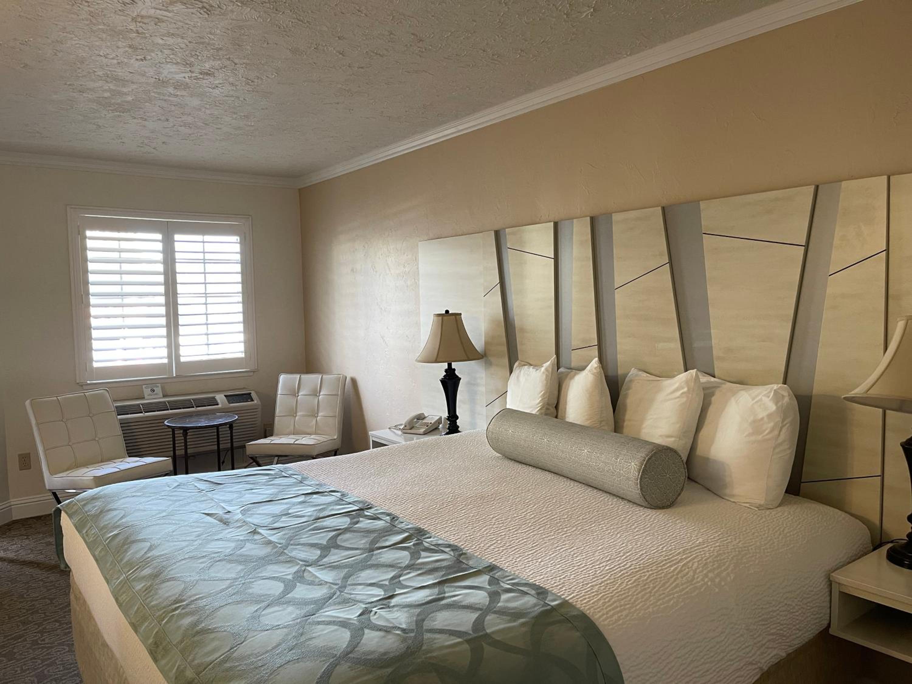 Superior King Room photo 3