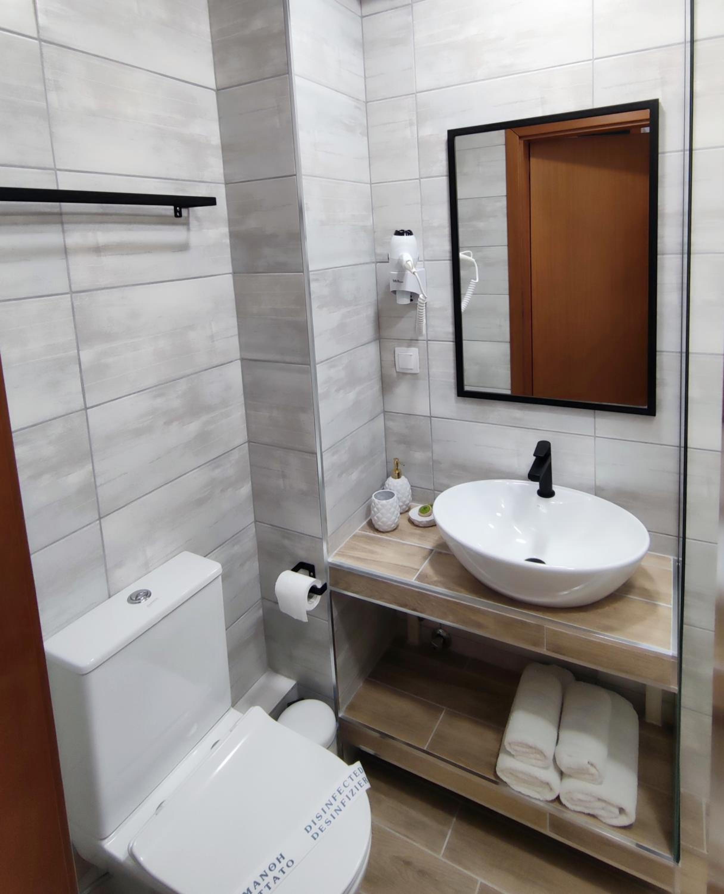 Deluxe Twin Room with Sea View photo 2