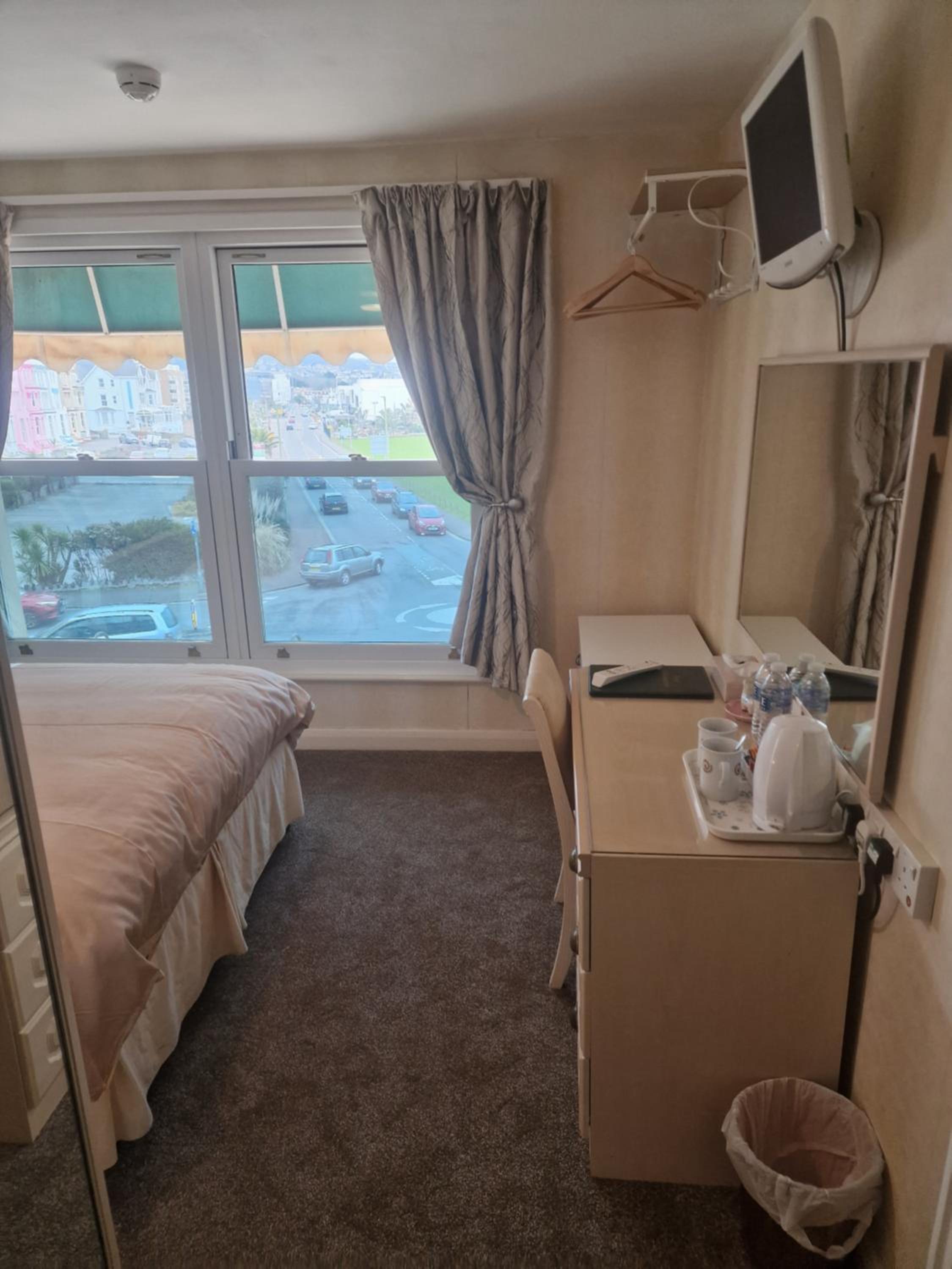 Double Room with Sea View photo 3