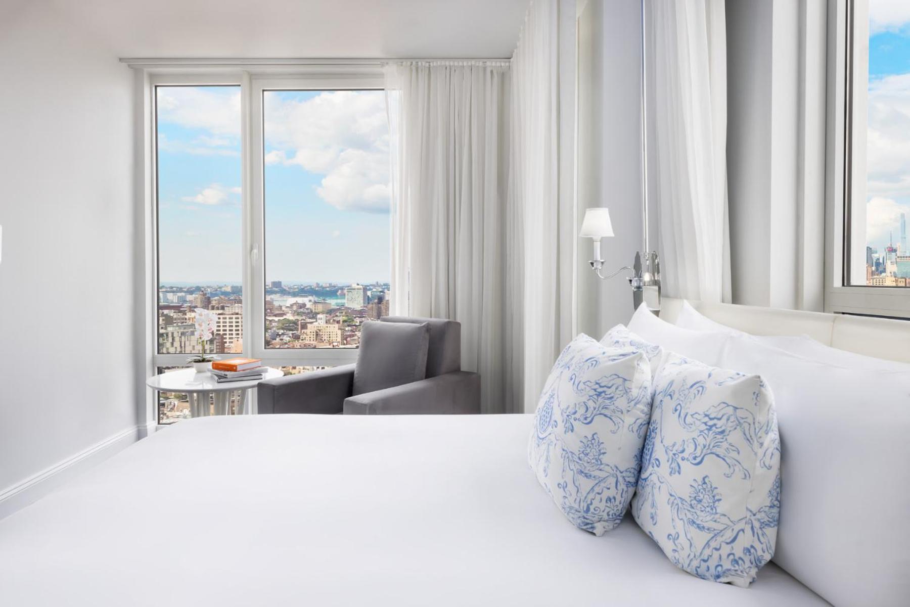 Premium Queen Room