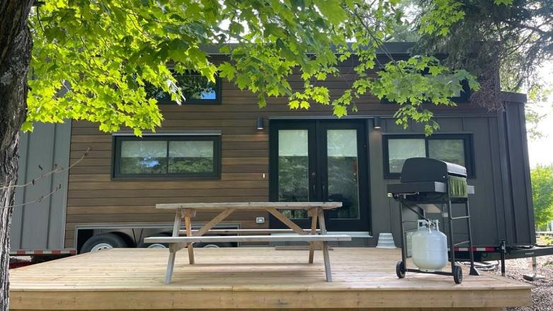Mobile Home - Photo 4