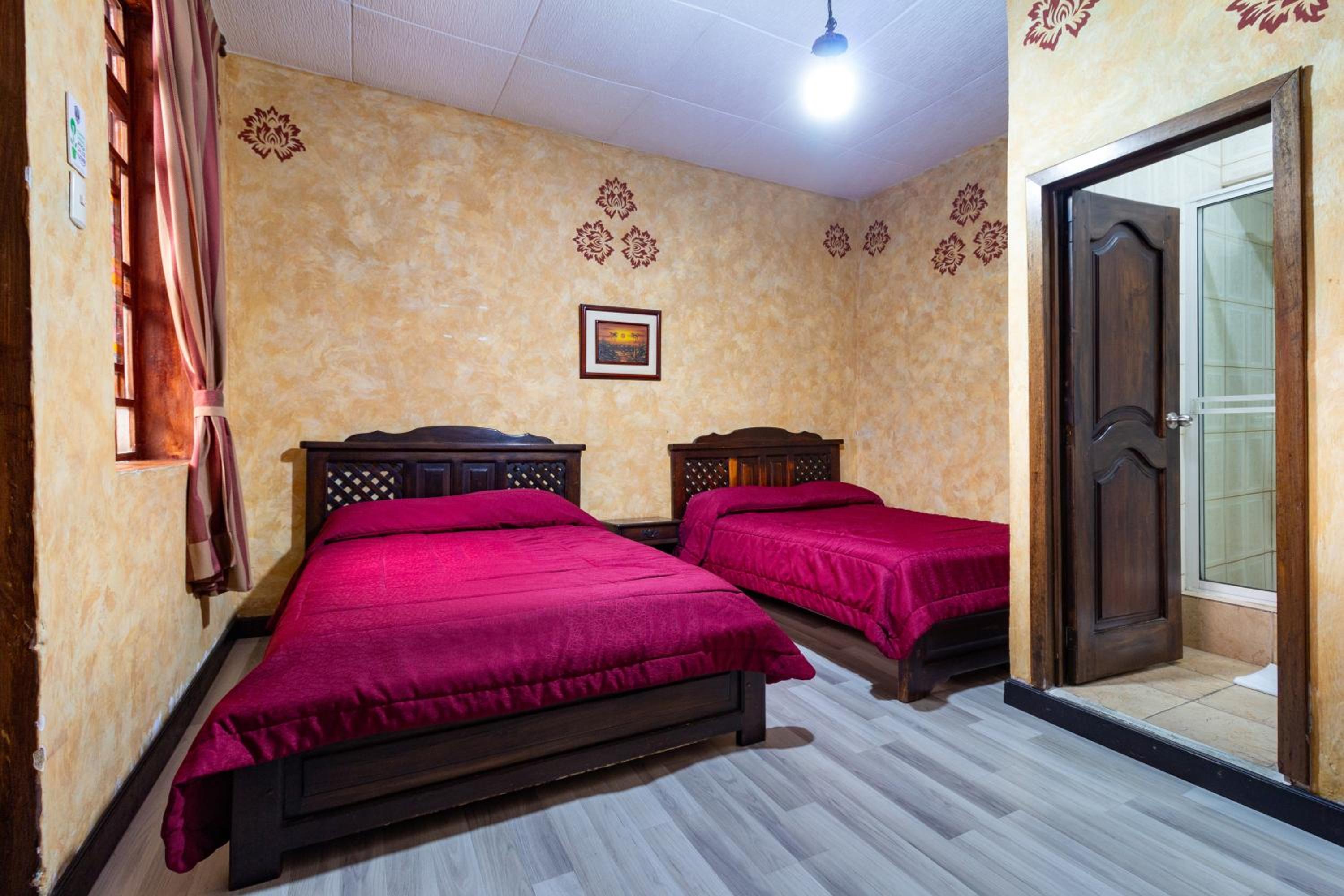 Deluxe Queen Room with Two Queen Beds photo 1