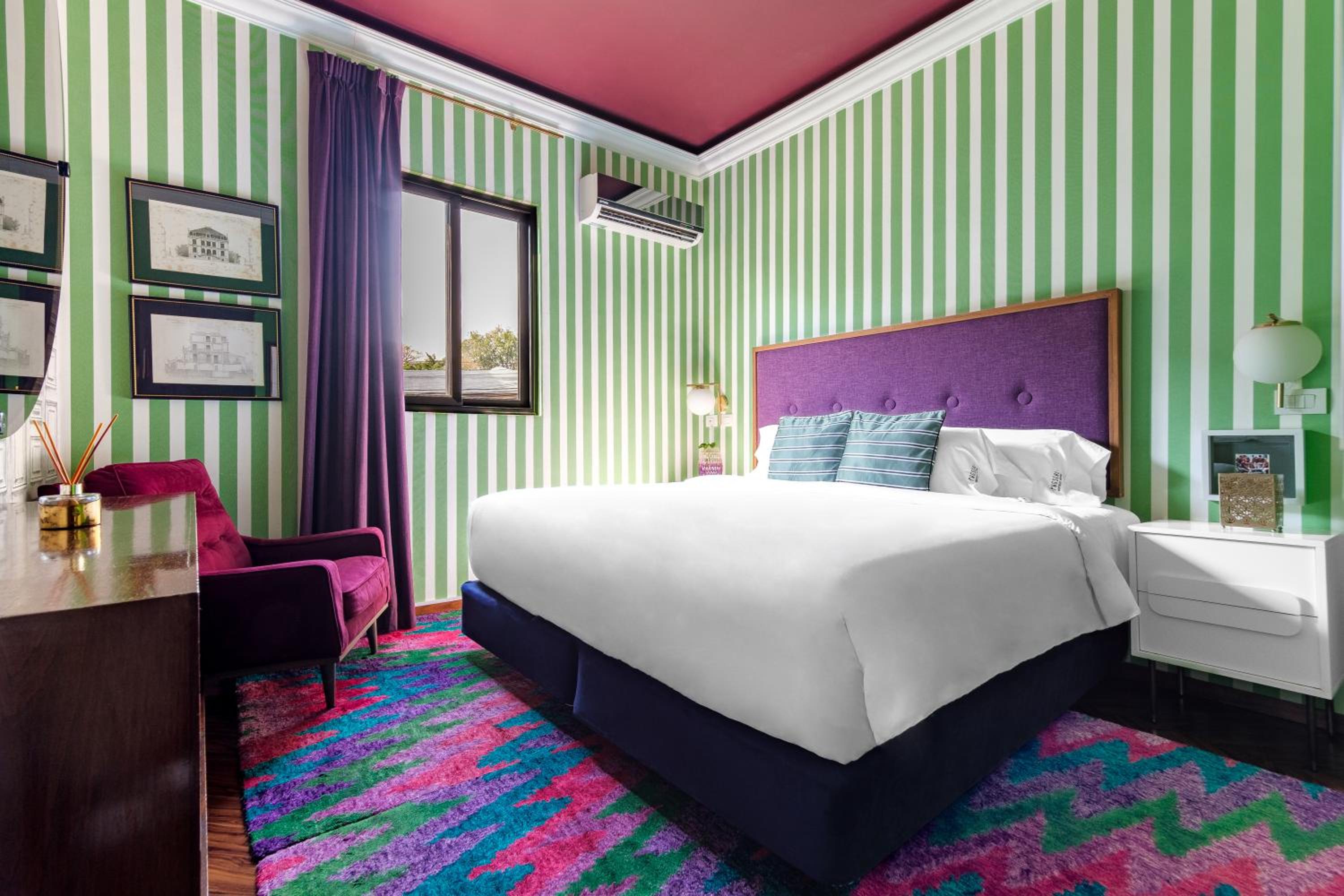 Standard King Room