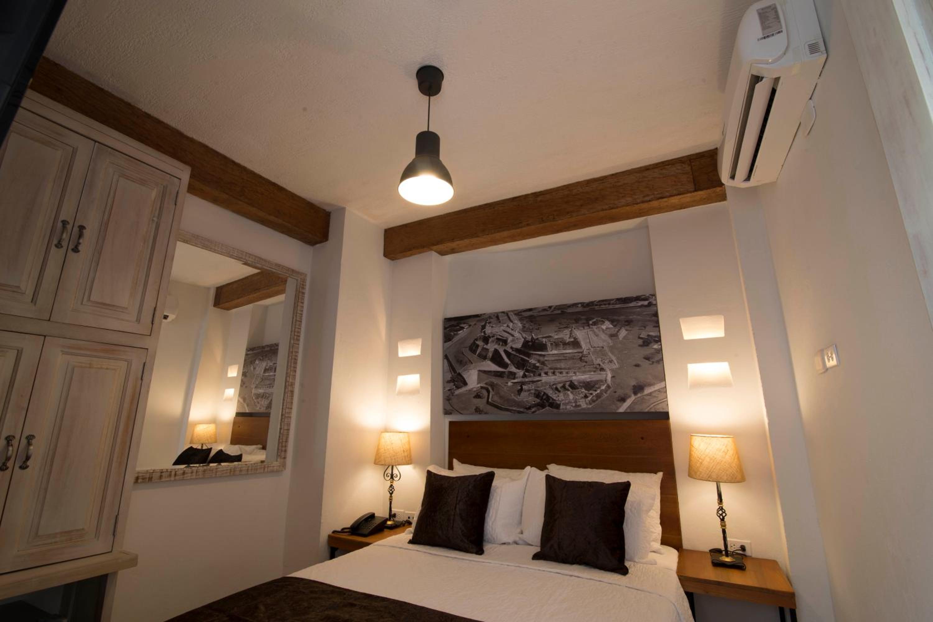 Standard Double Room photo 2