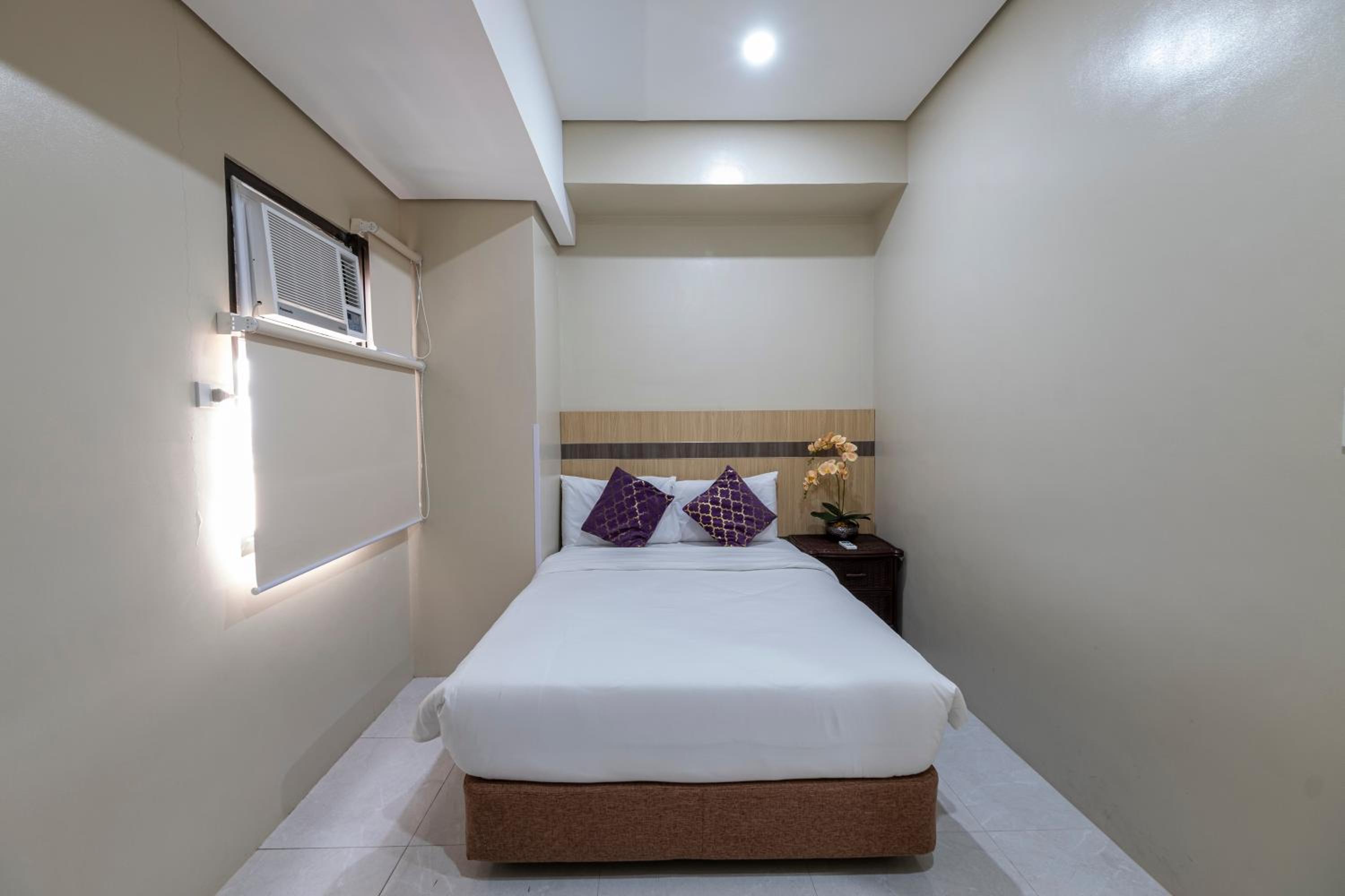 Family Suite with Balcony - Photo 1