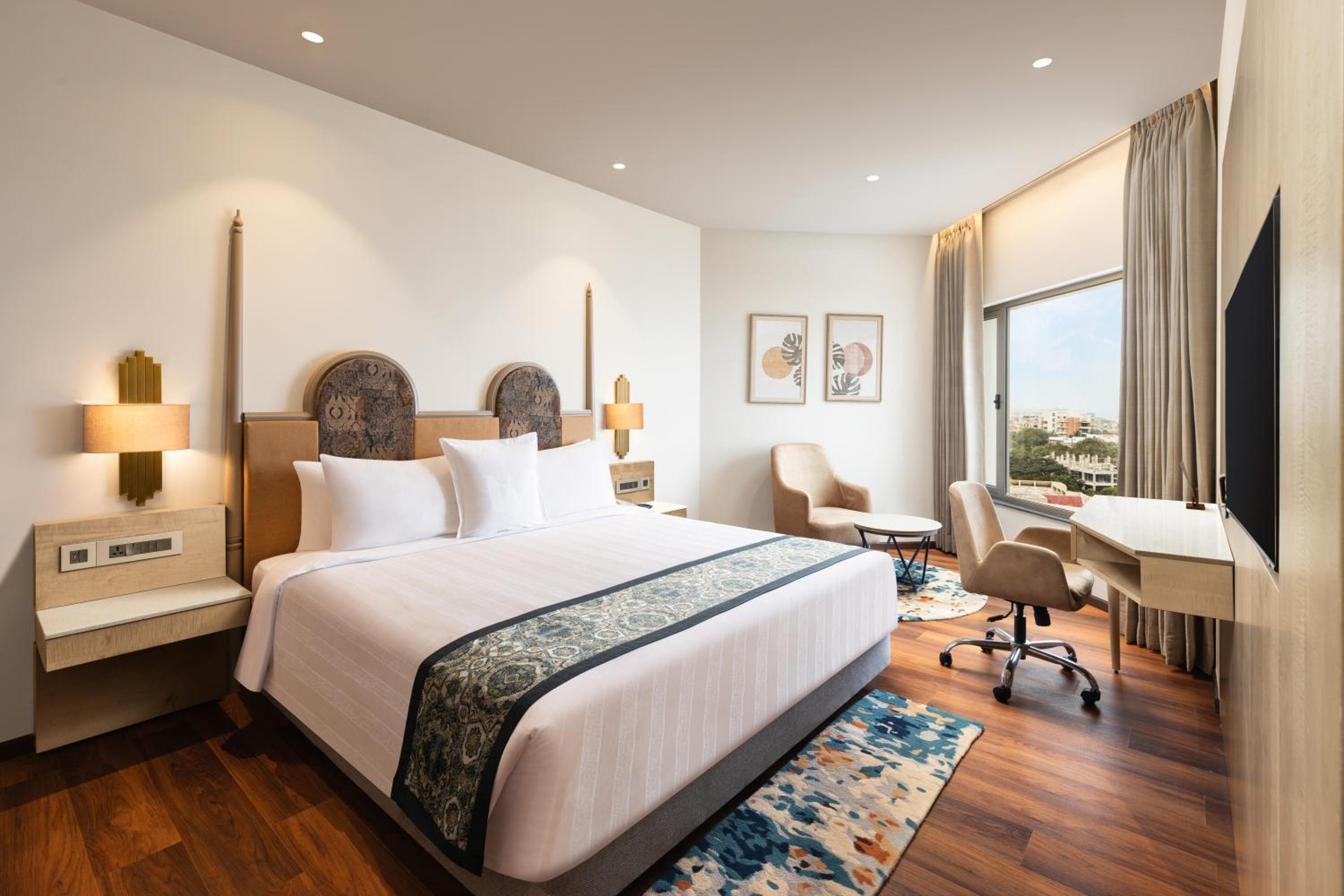 Deluxe Suite photo 3