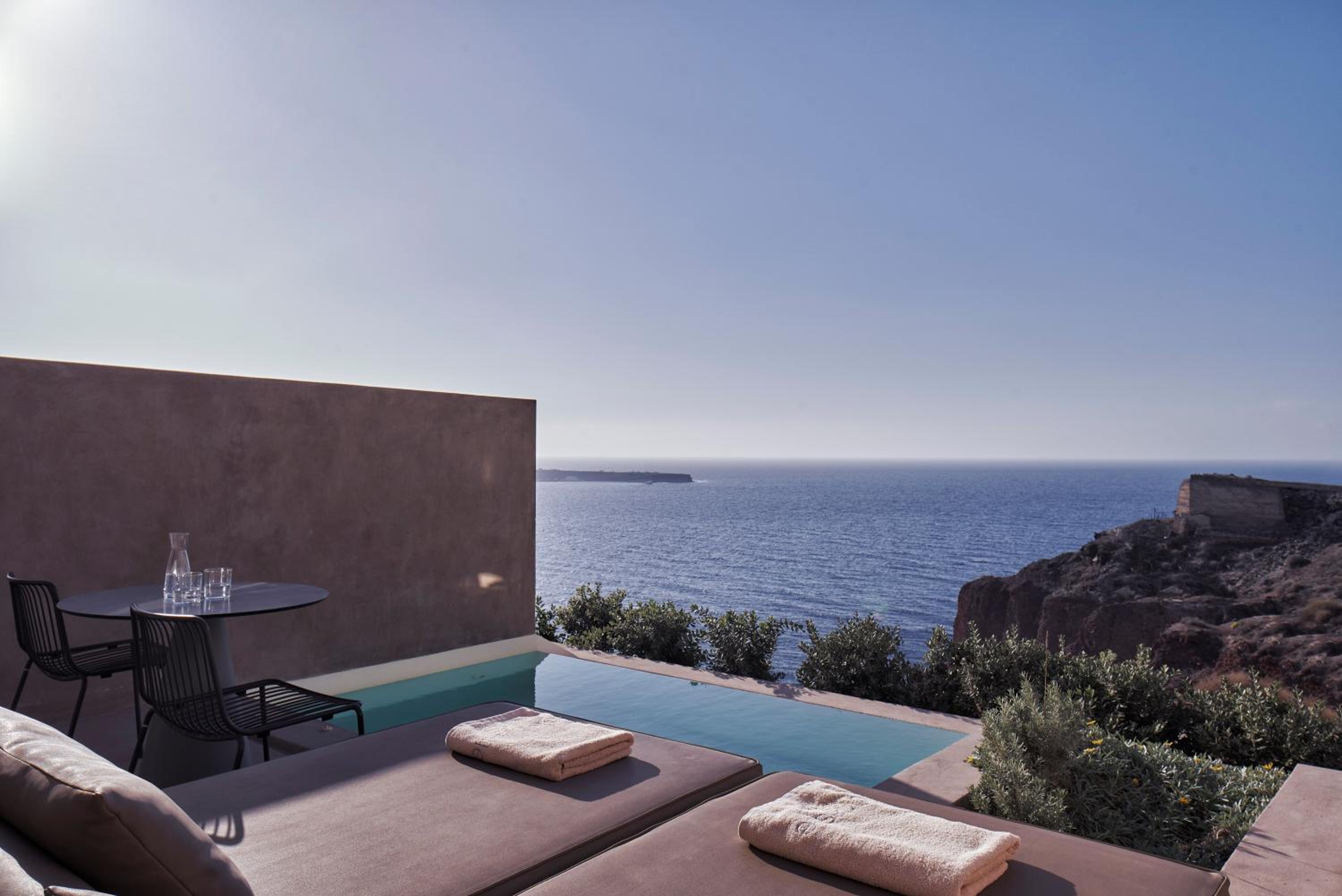 Infinity Pool Suite Sea View - Photo 8