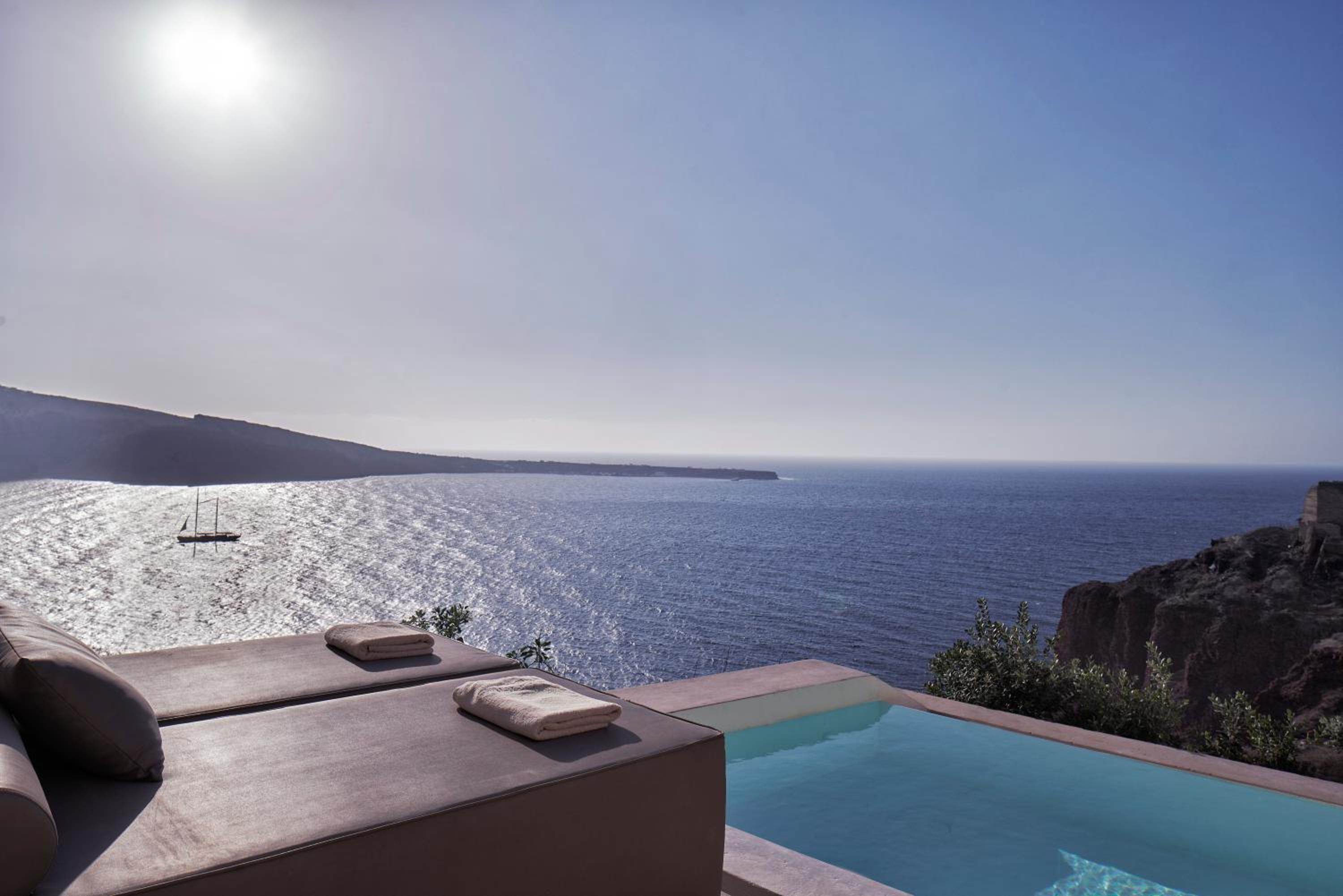 Infinity Pool Suite Sea View - Photo 12