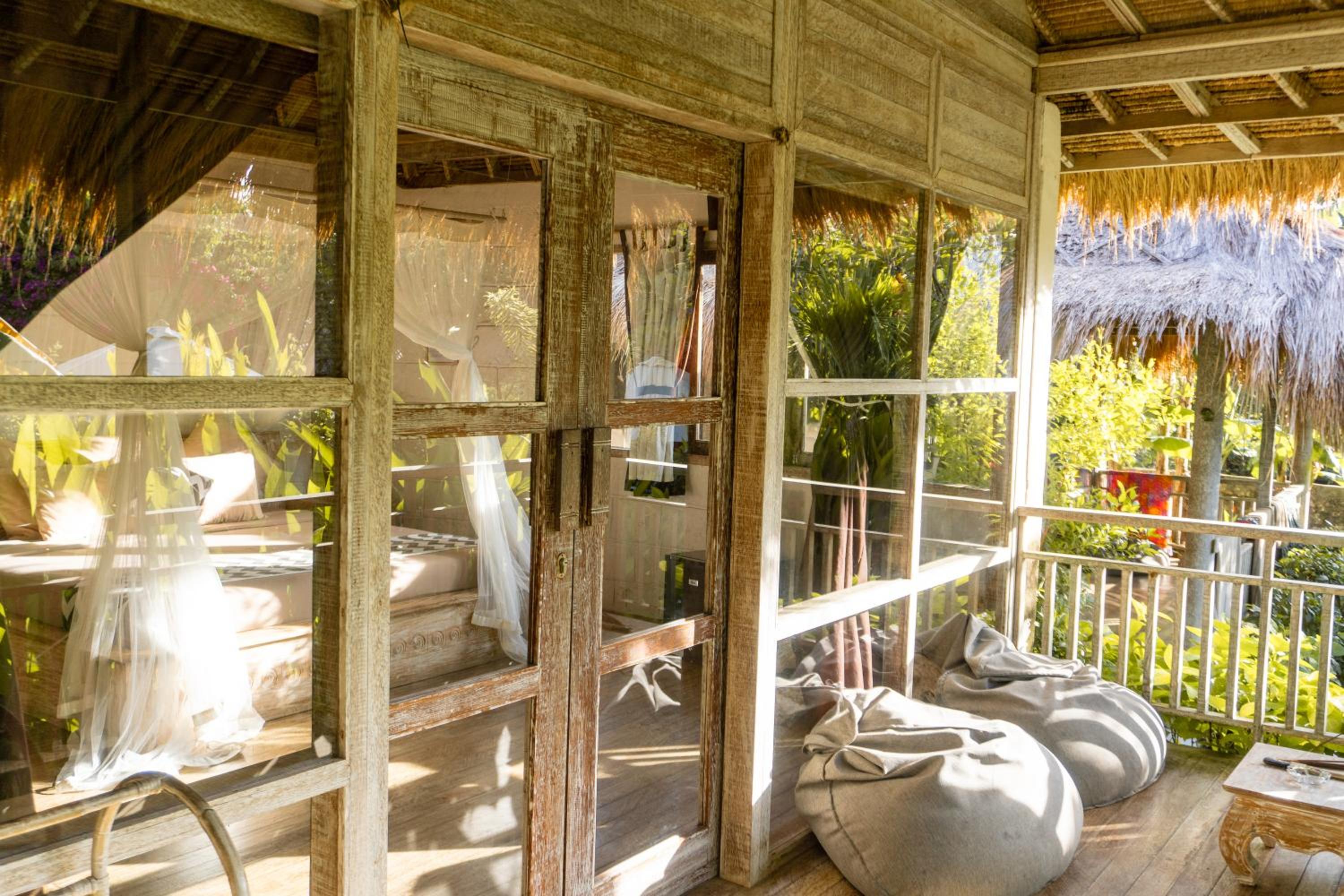 Deluxe Bungalow - Photo 2