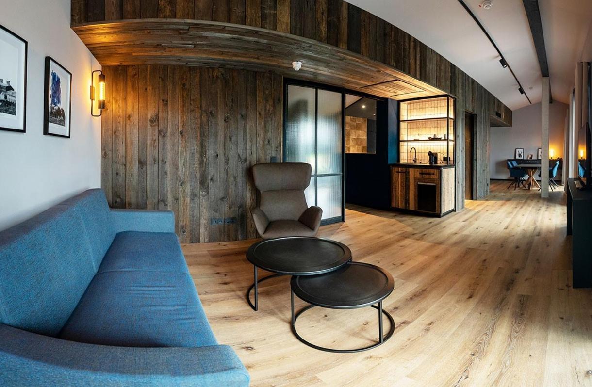 Studio with Balcony - Photo 1