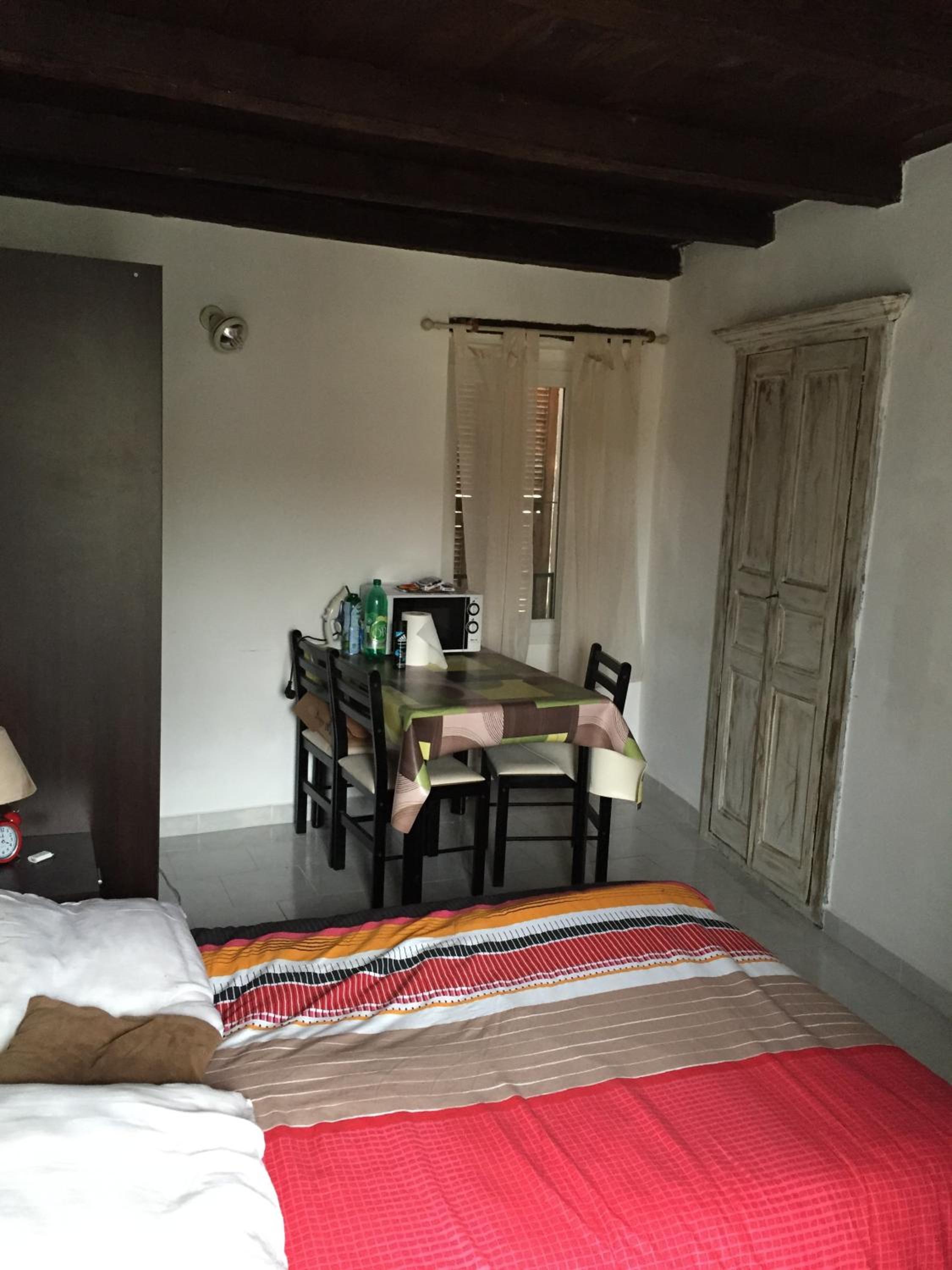 Studio Apartment - Photo 2