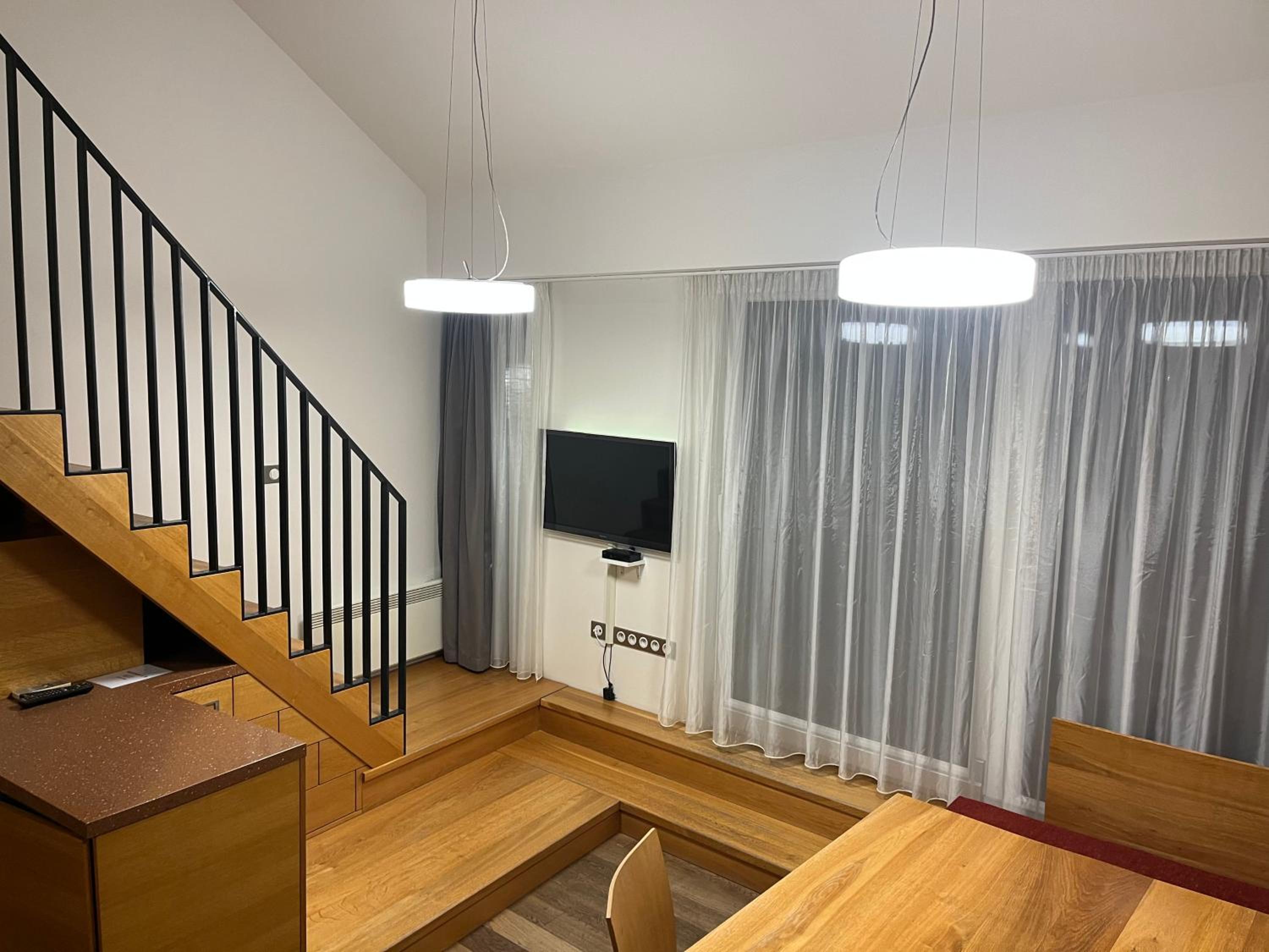 Apartment photo 2
