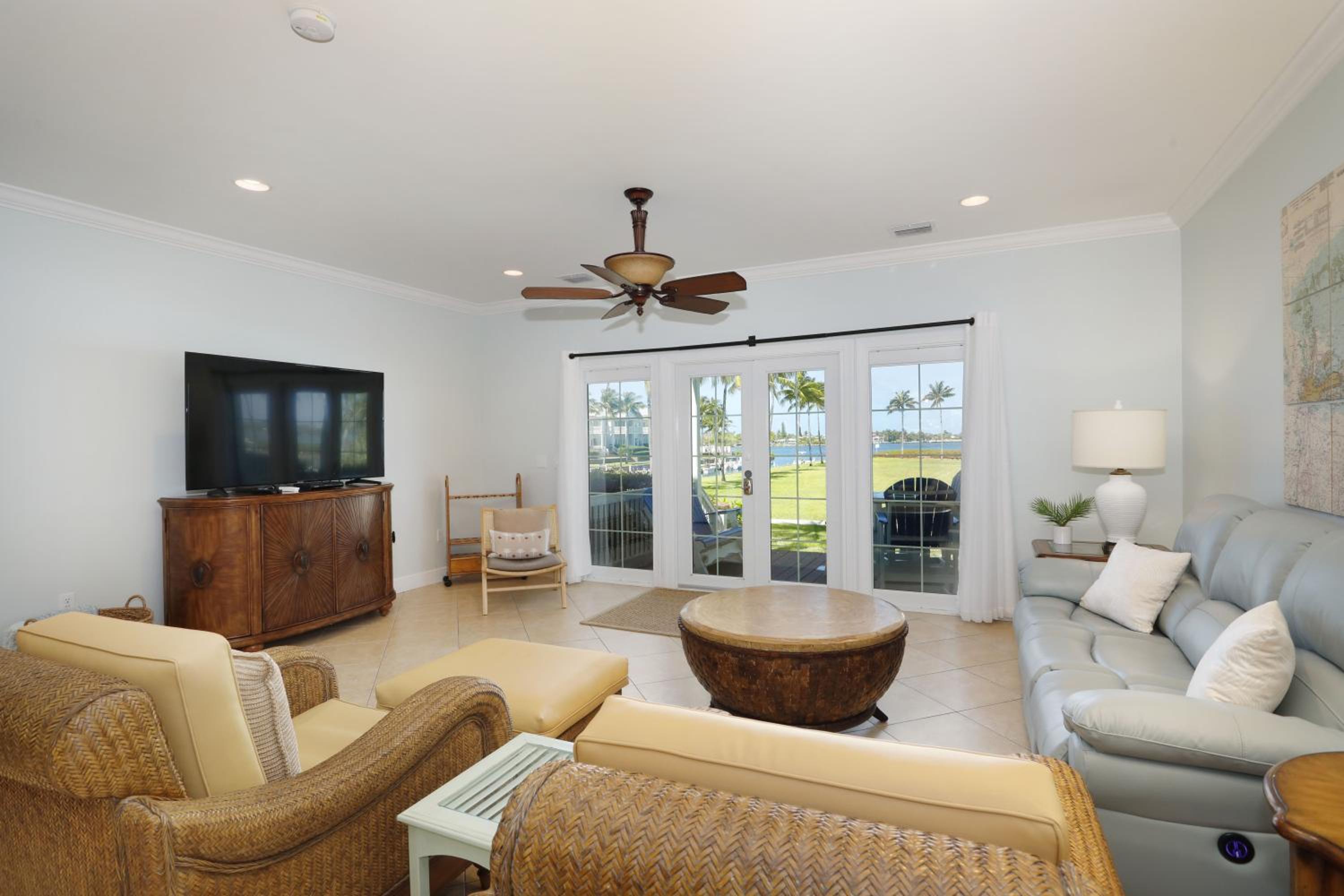 Three-Bedroom House photo 1