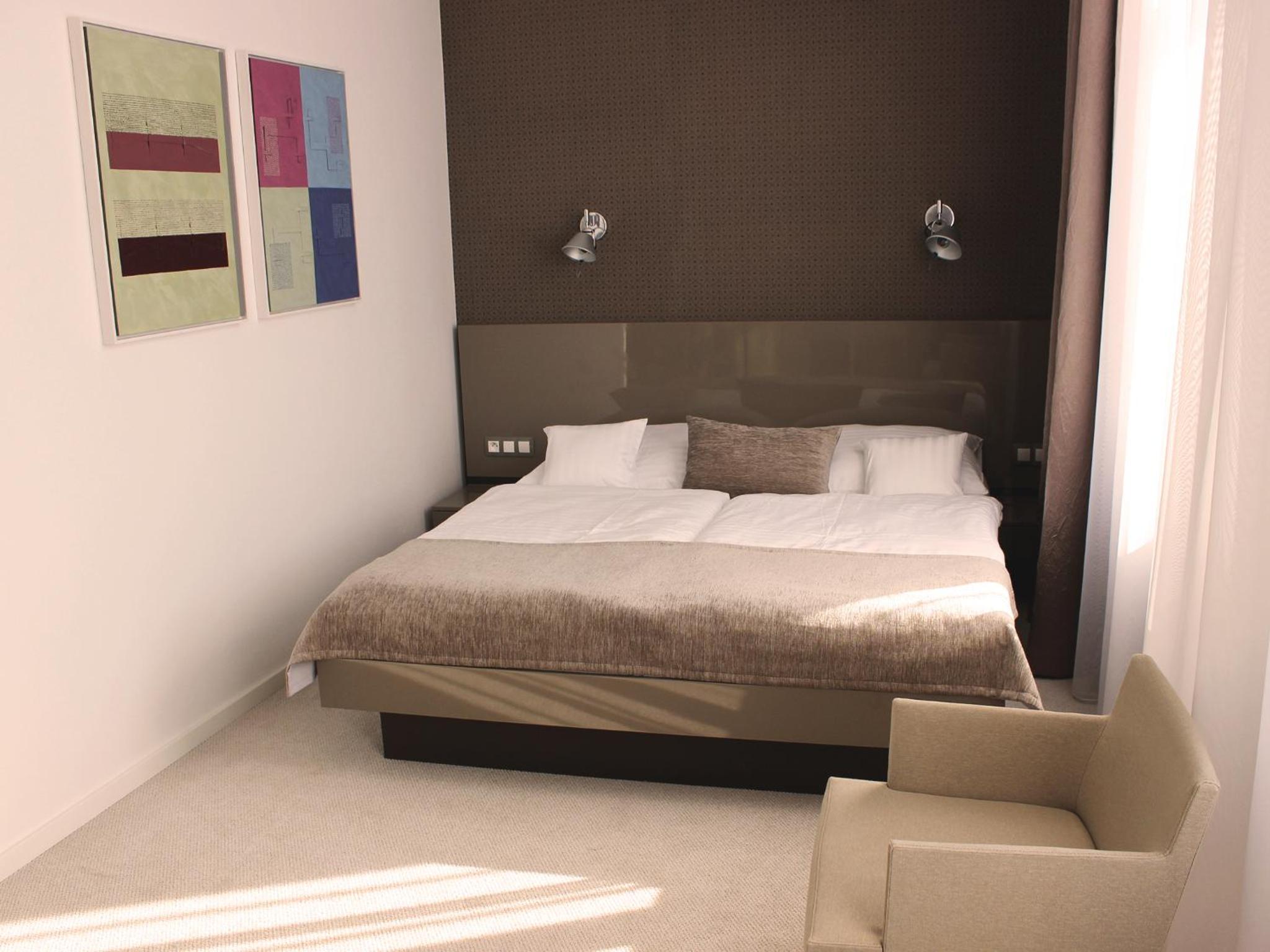 Suite - Photo 5
