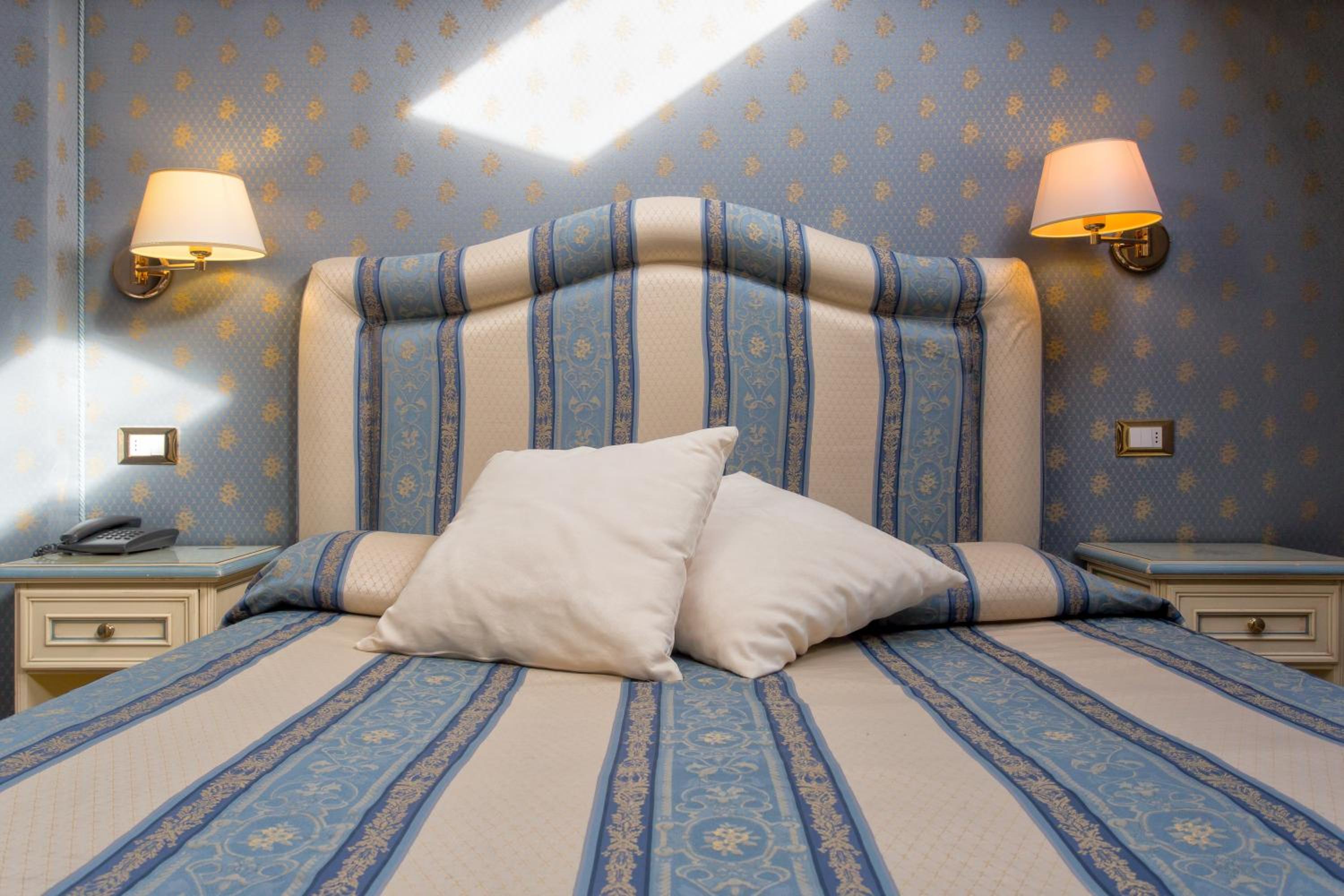 Double Room - Photo 24