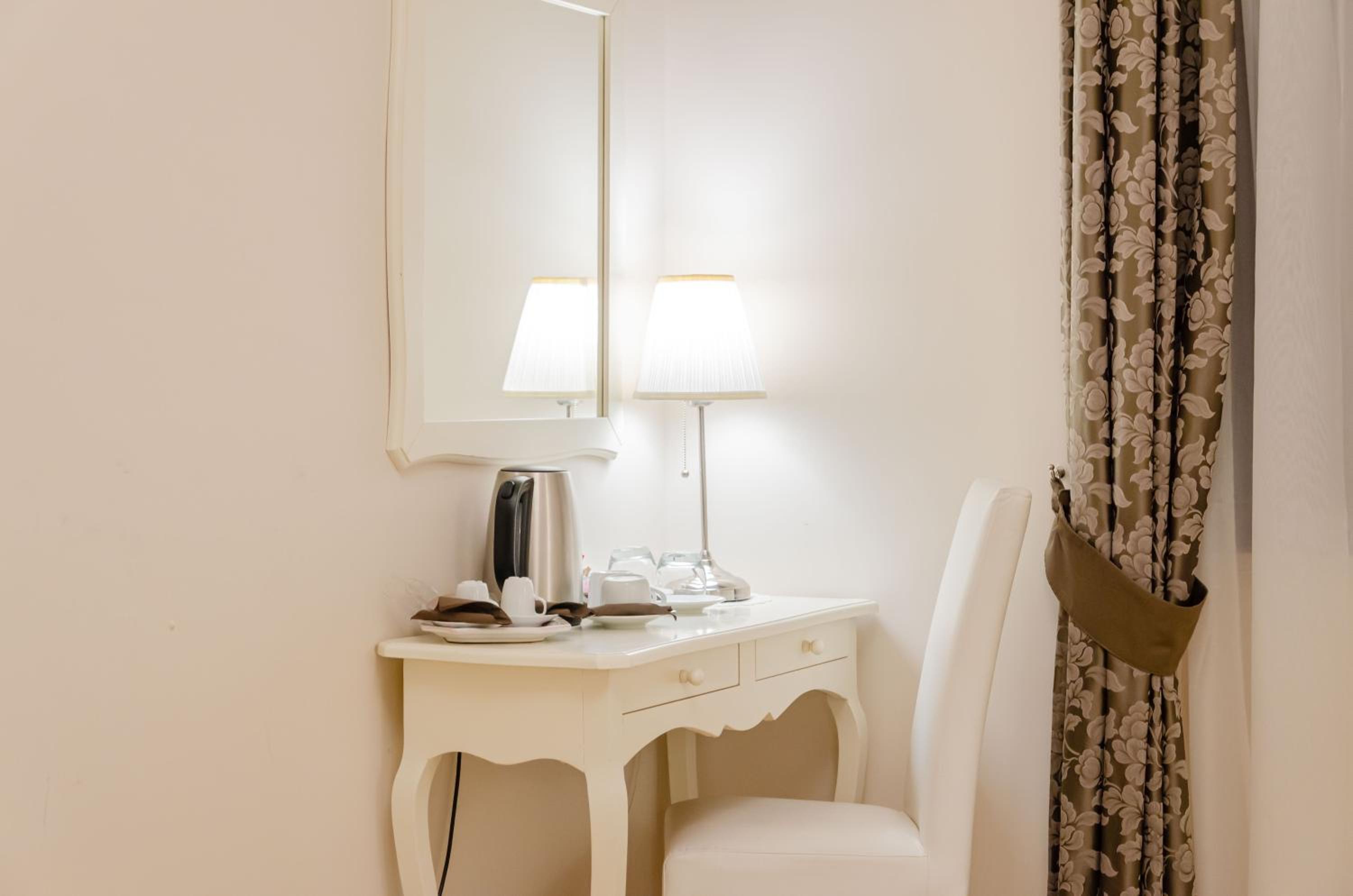 Double or Twin Room photo 2