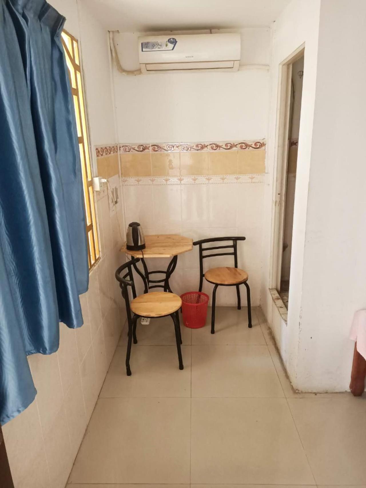 Quadruple Room With Private Bathroom - Photo 5
