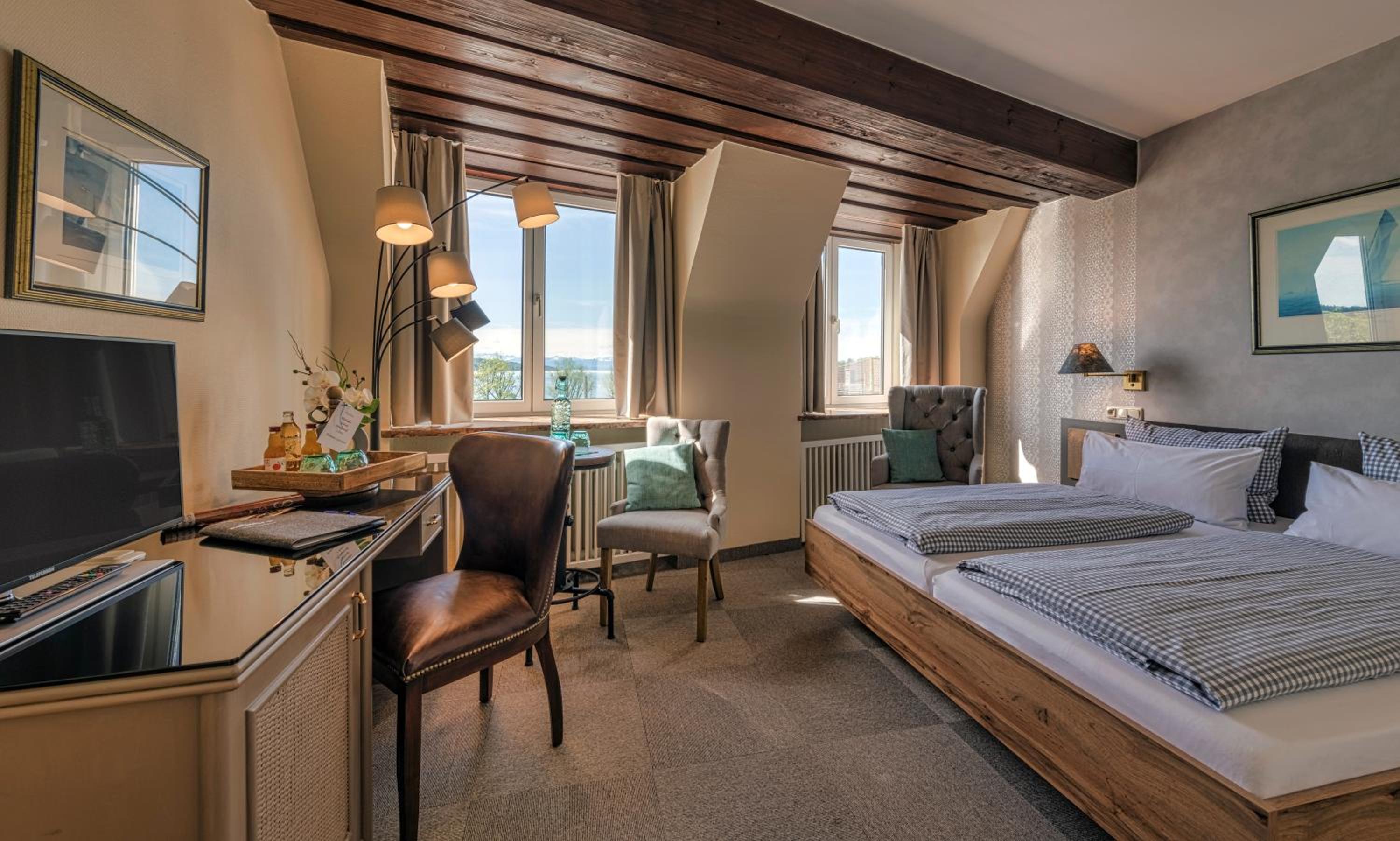 Double Room - Photo 12