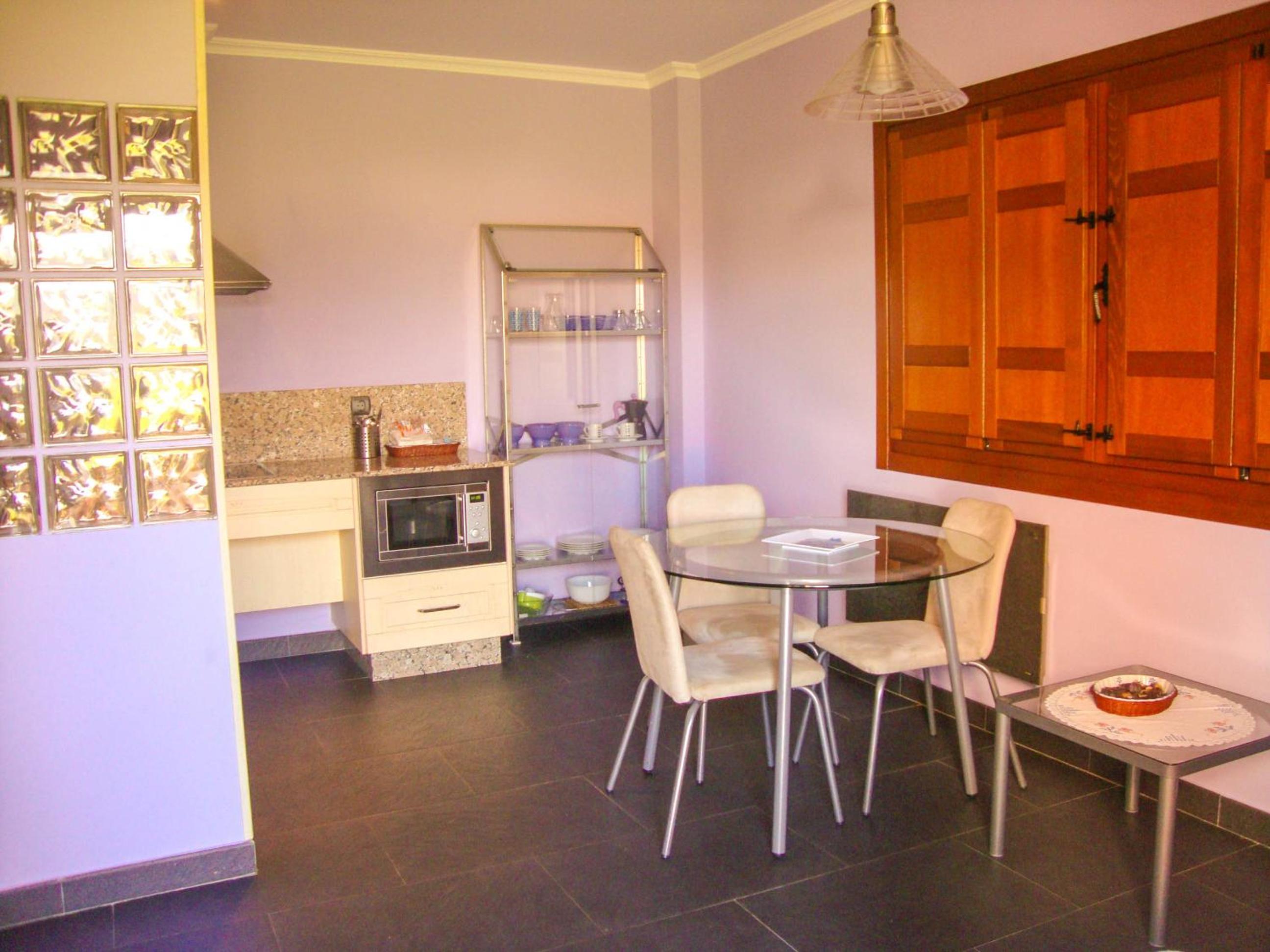 Apartment photo 2