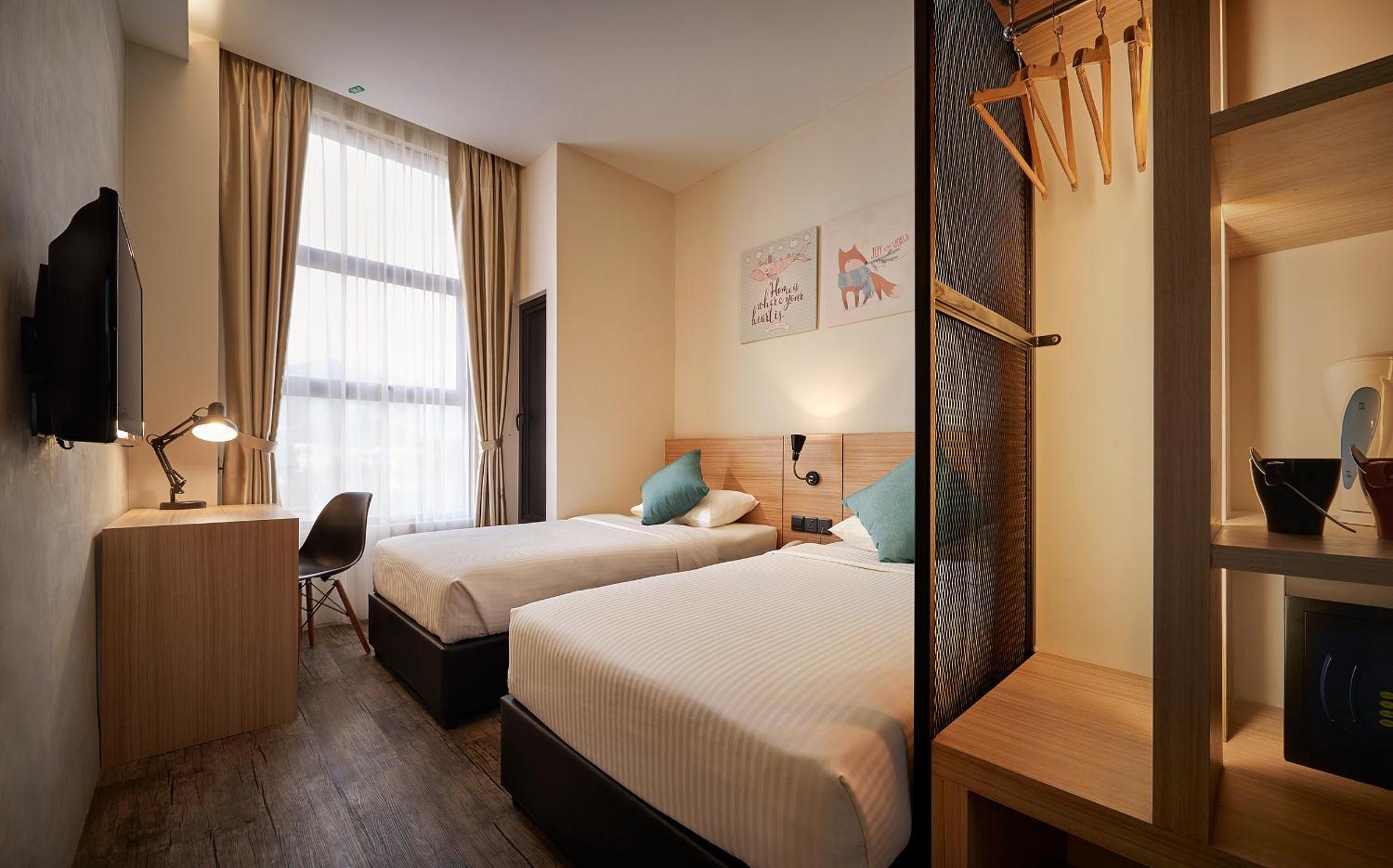 Standard Twin Room photo 2