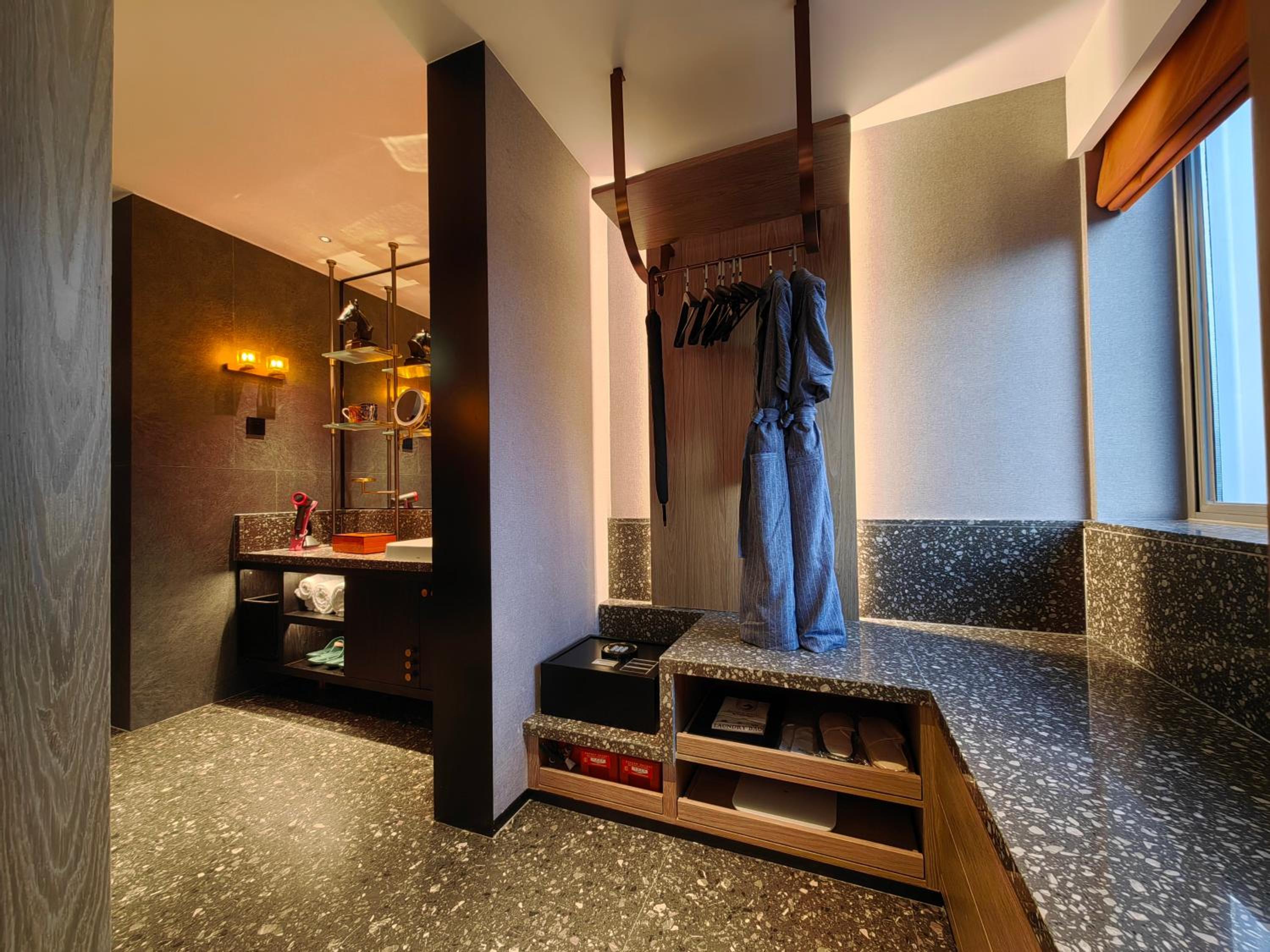Deluxe Twin Room photo 2
