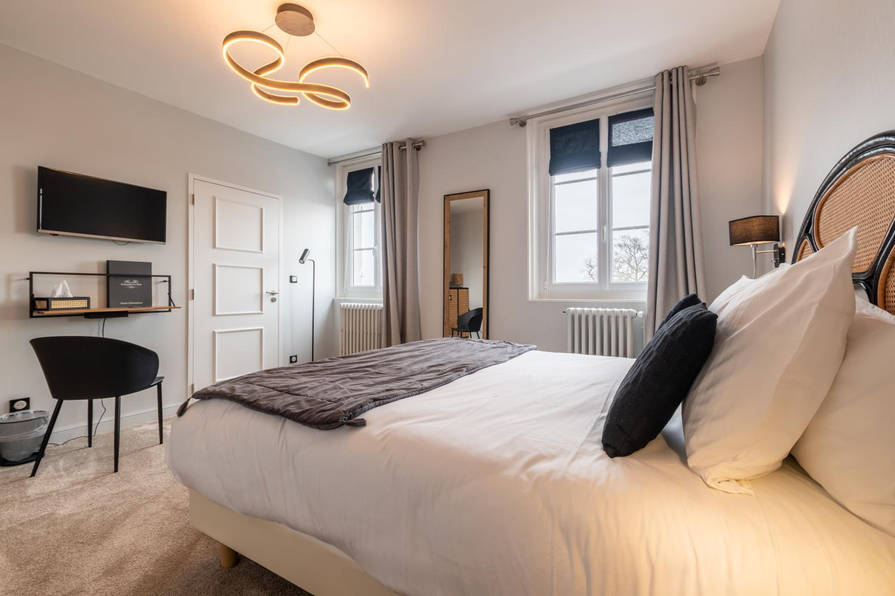 Double Room - Photo 5