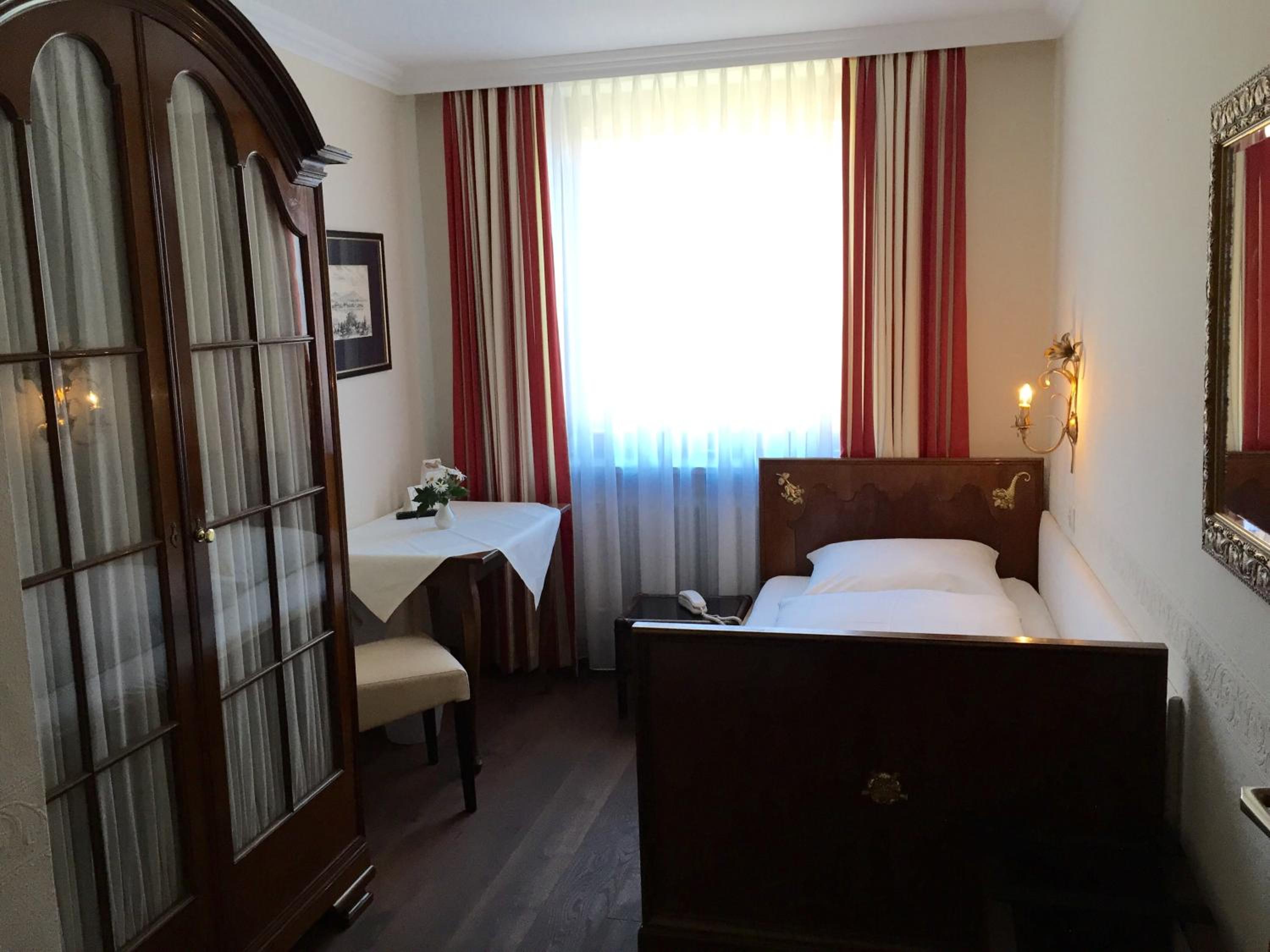 Economy Single Room
