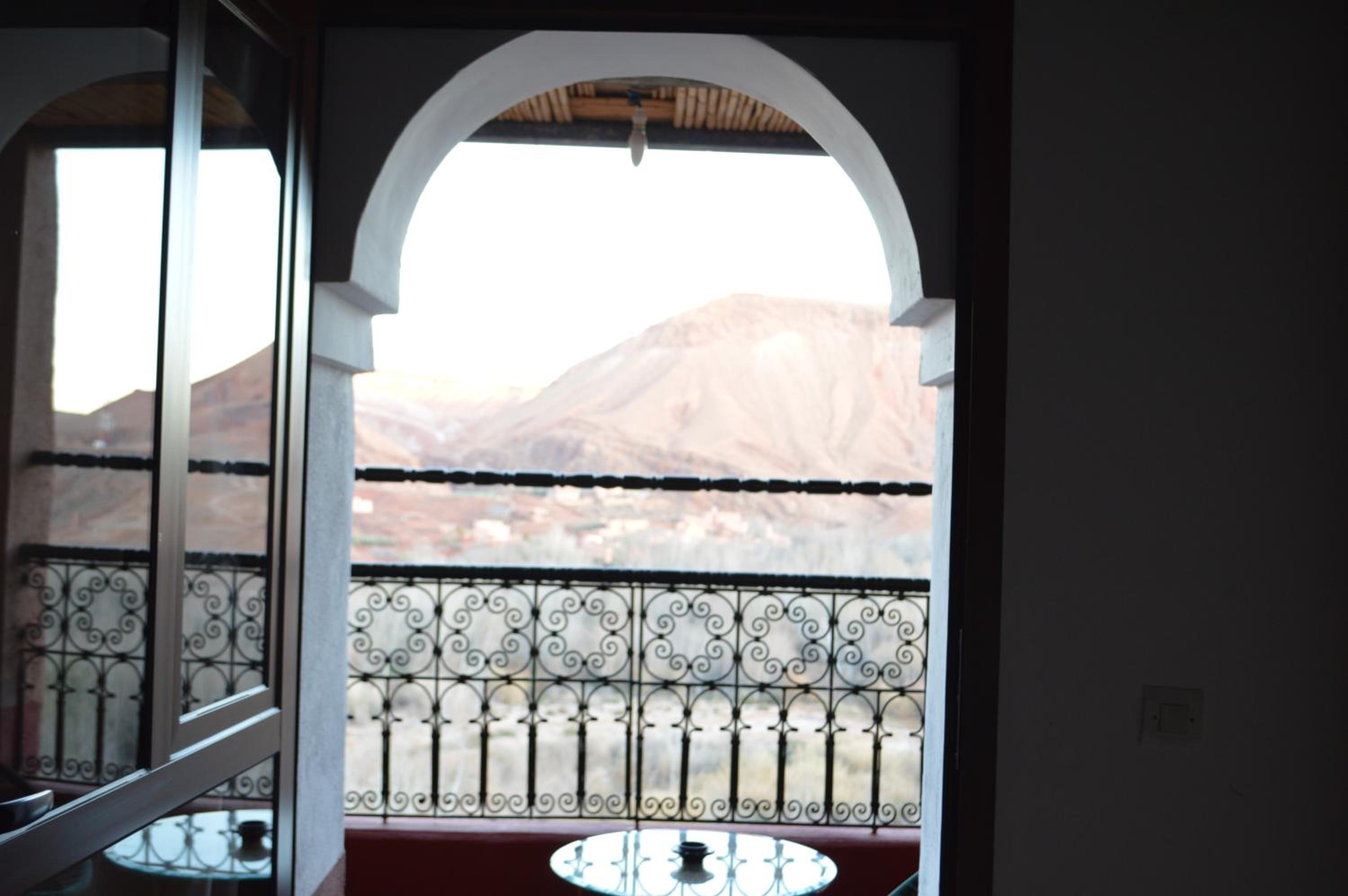 Double or Twin Room with Balcony - Photo 3