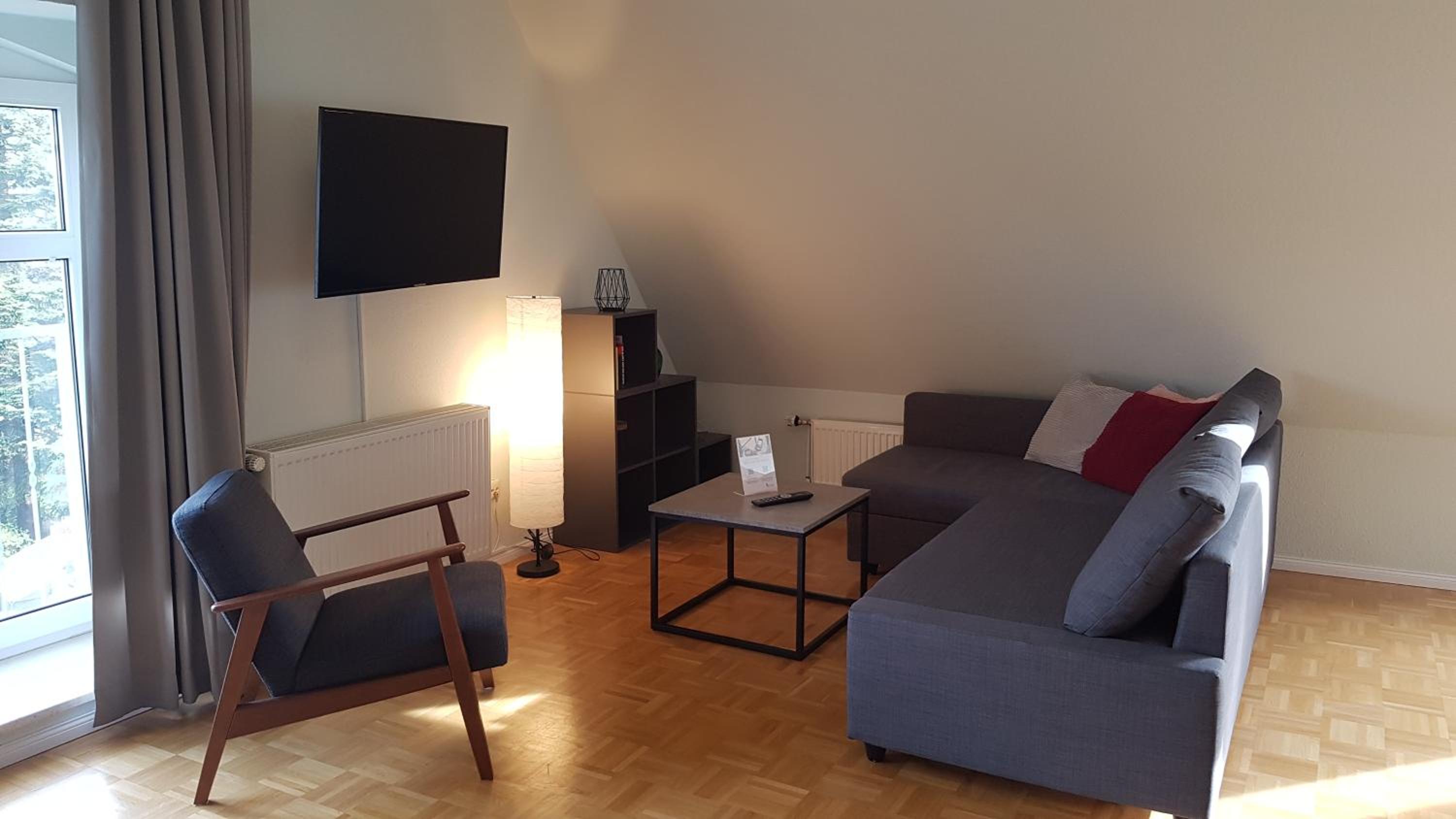 Family Room photo 3