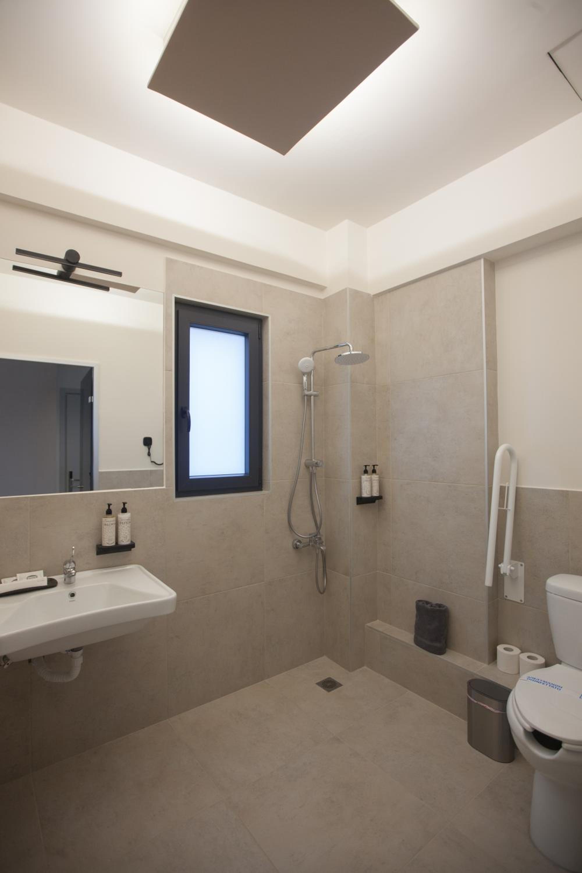 AKROTHEA suites & lounge, Foto 3