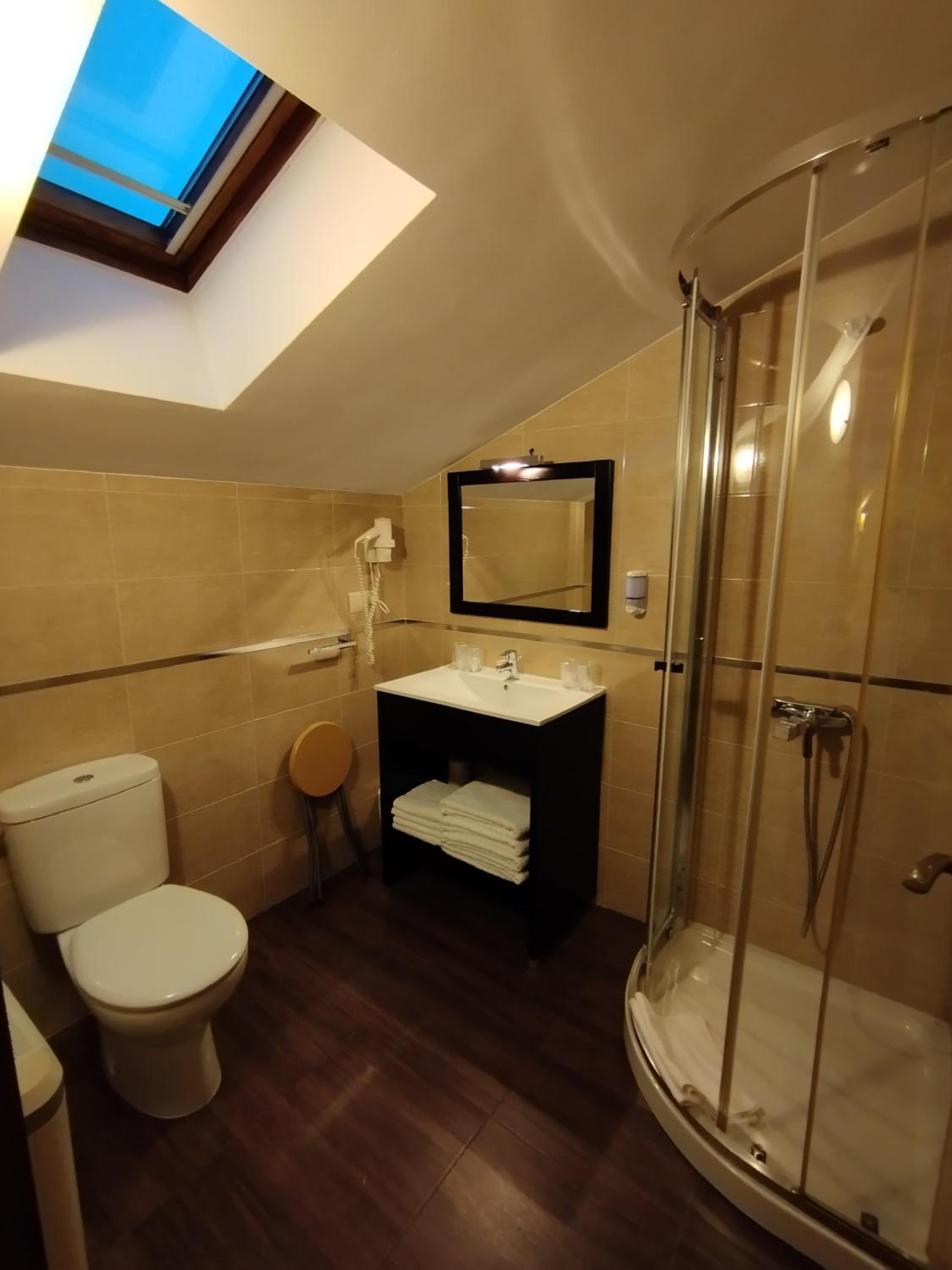 Double or Twin Room photo 2